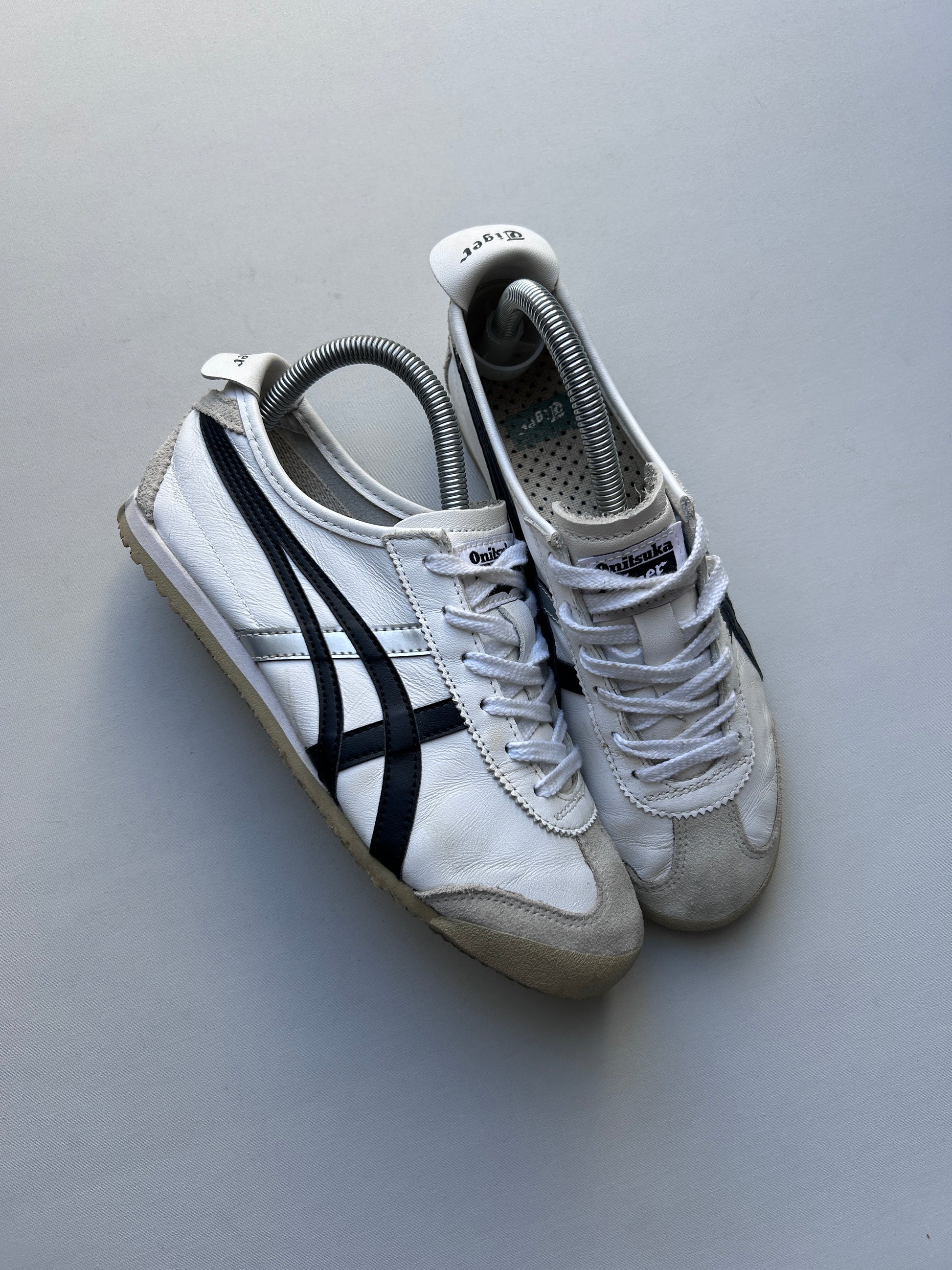 ASICS ONITSUKA TIGER “WHITE/SILVER” 38EU