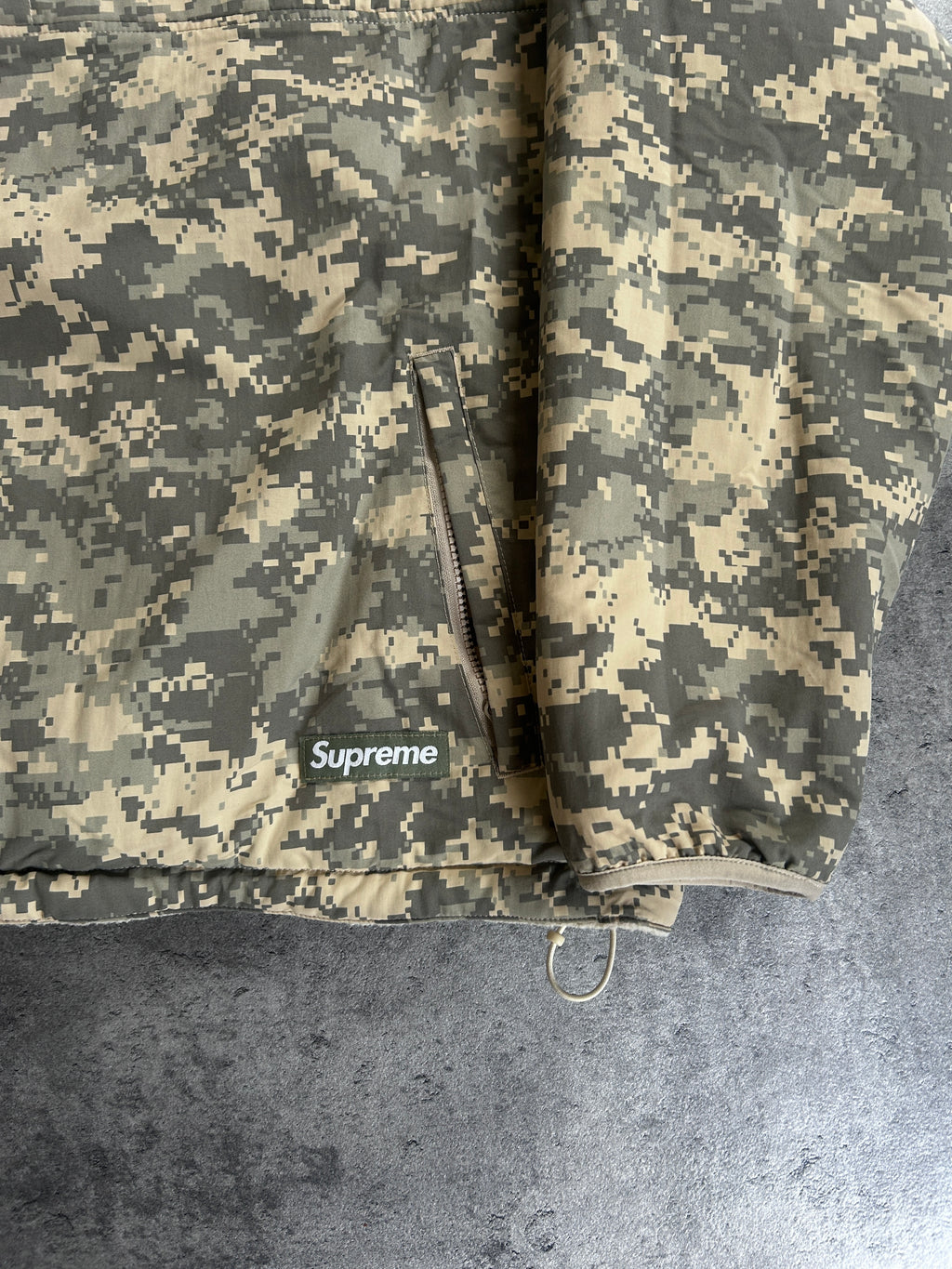 SUPREME POLARTECH SHEARLING REVERSIBLE PULLOVER (L/XL)