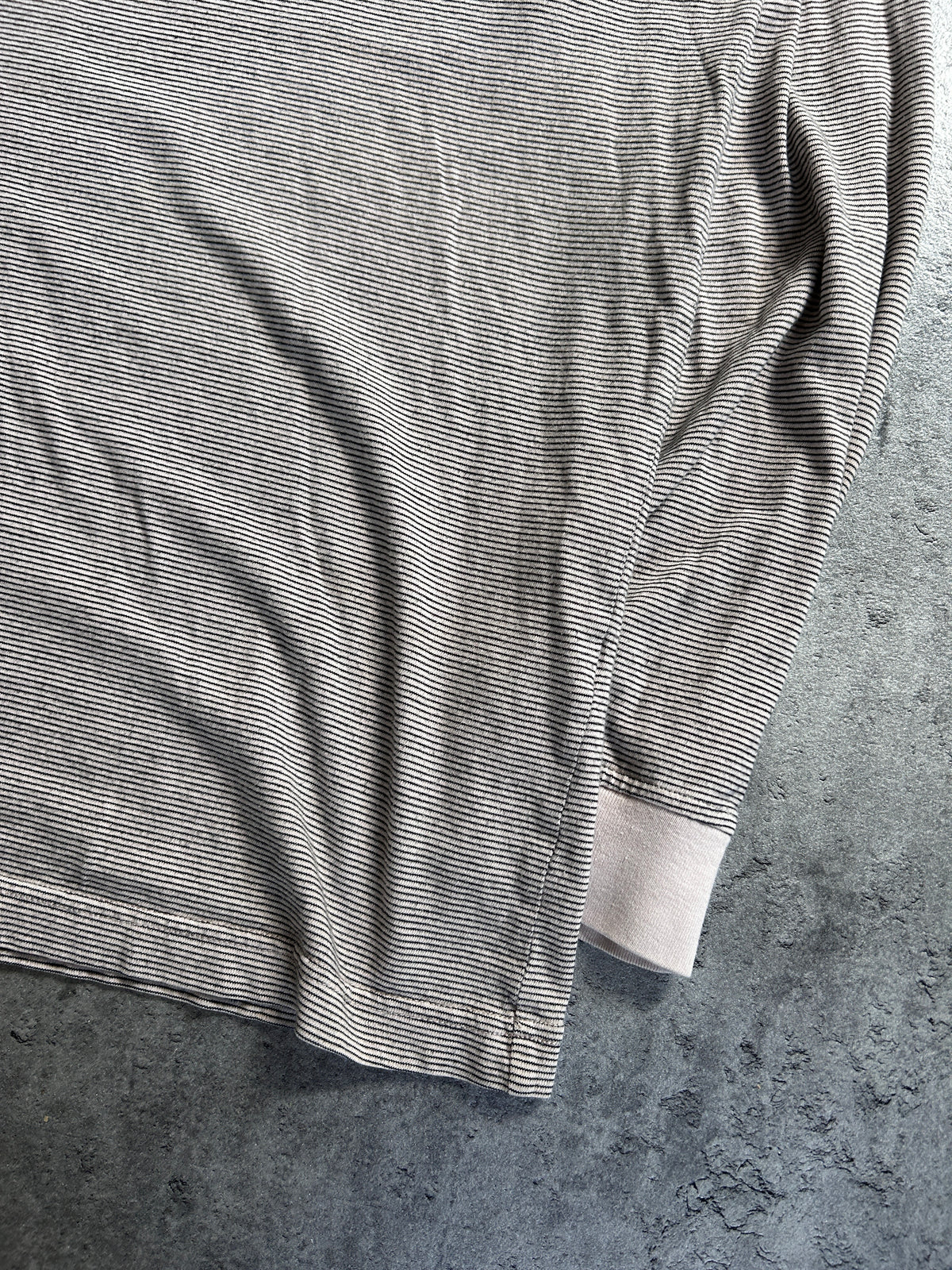 SUPREME MICRO STRIPE LONGSLEEVE (L)