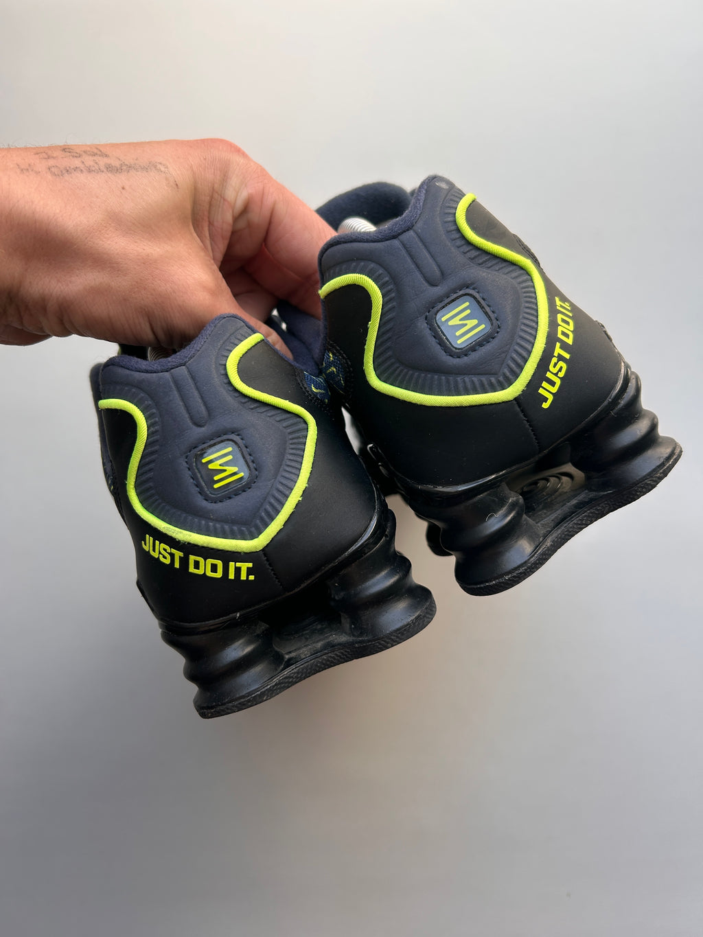 NIKE SHOX TL “MULTI SWOOSH” 42,5EU