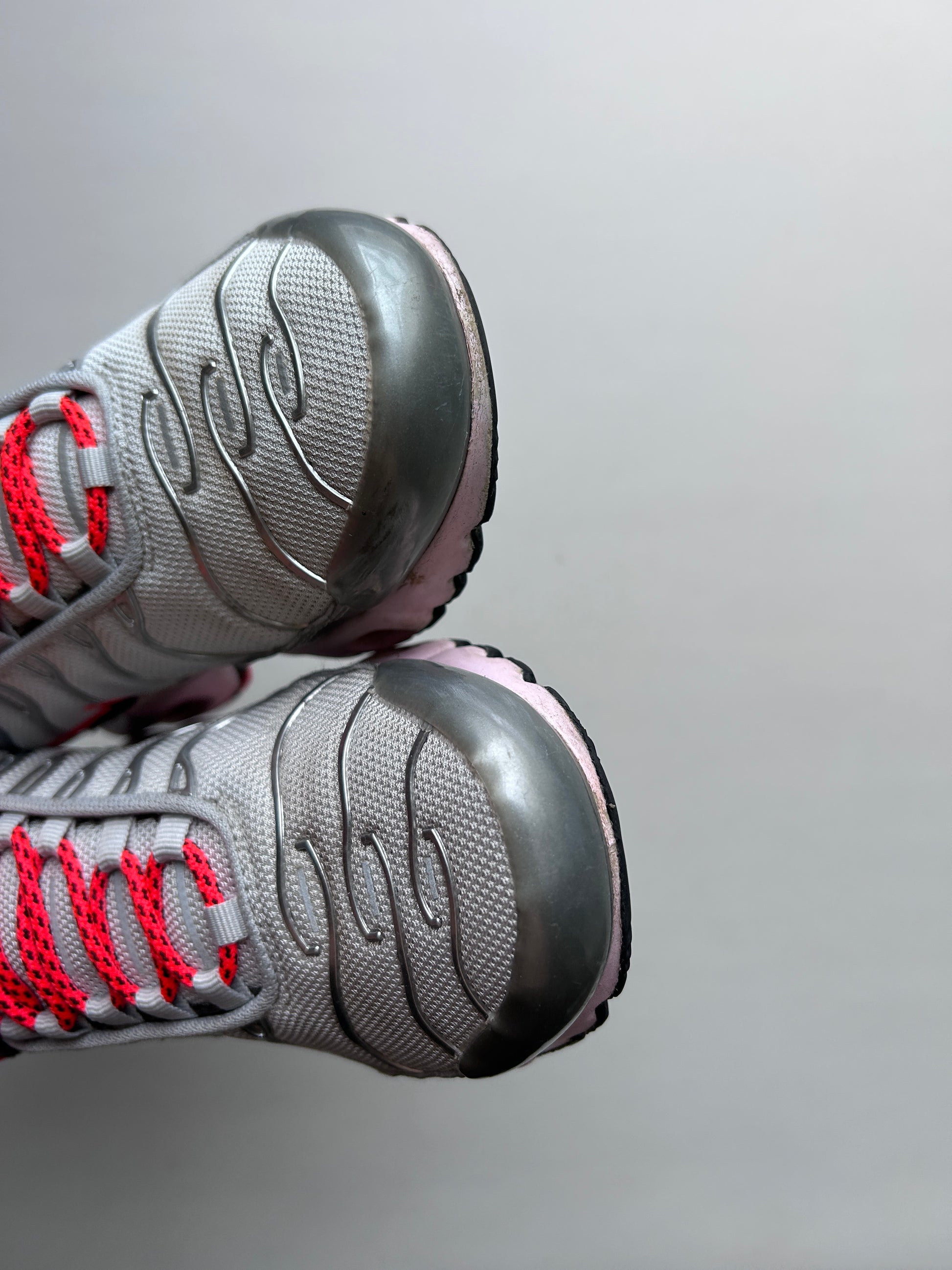 AIR MAX PLUS “METALLIC CRIMSON” 39EU