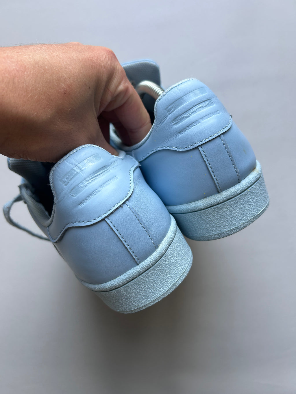 PHARELL SUPERSTAR “SKY BLUE“ 42EU
