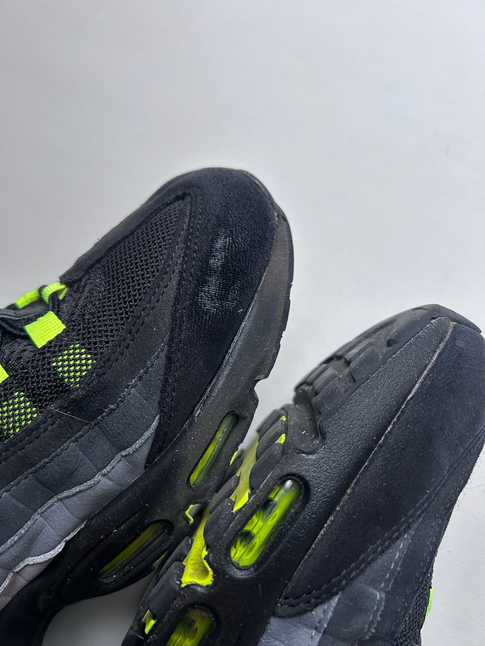 AIR MAX 95 “BLACK NEON” 46EU