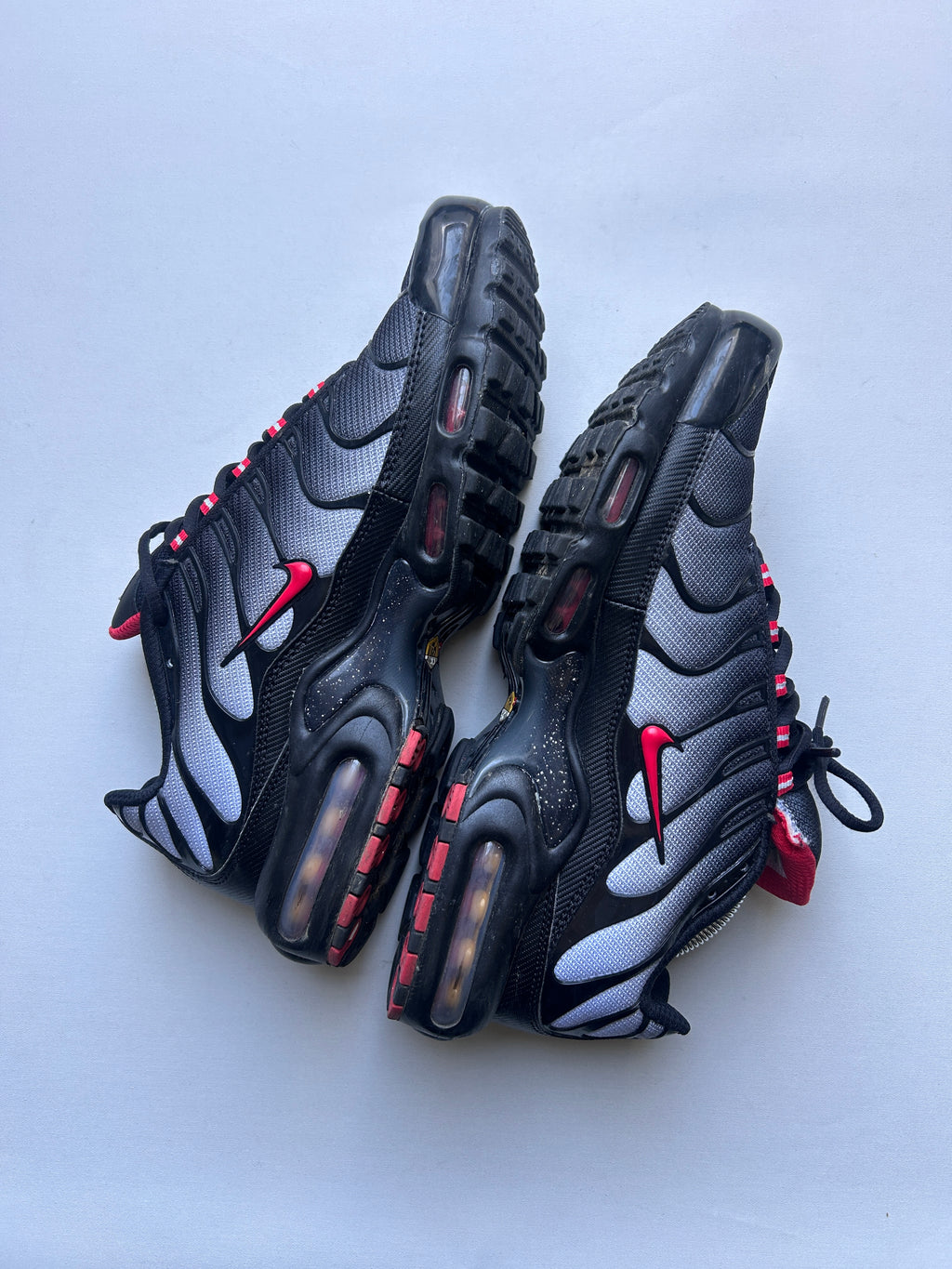 AIR MAX PLUS “BLACK RED GRADIENT” 44,5EU