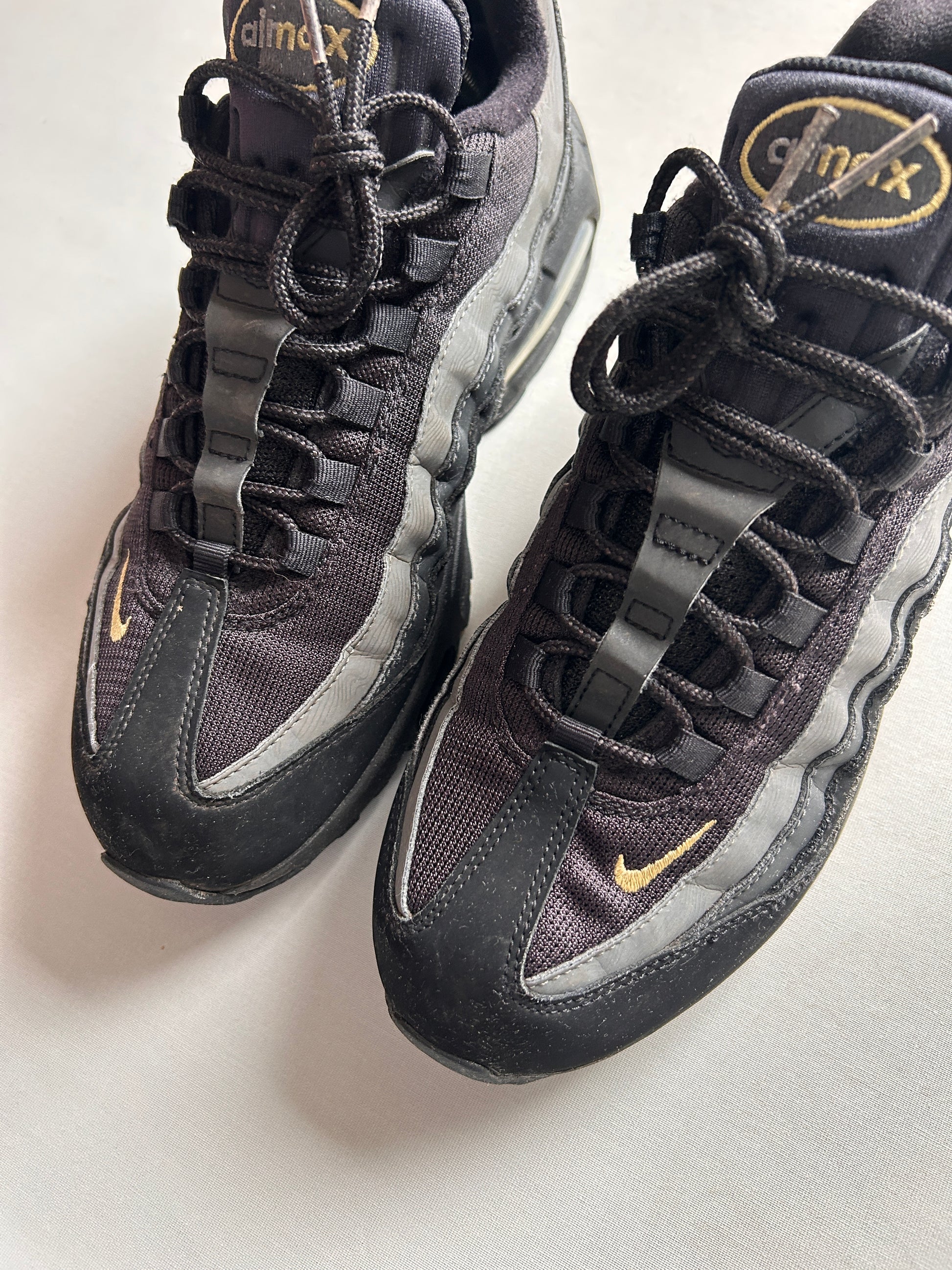 AIR MAX 95 BIG BUBBLE “BLACK/GOLD” 44,5EU