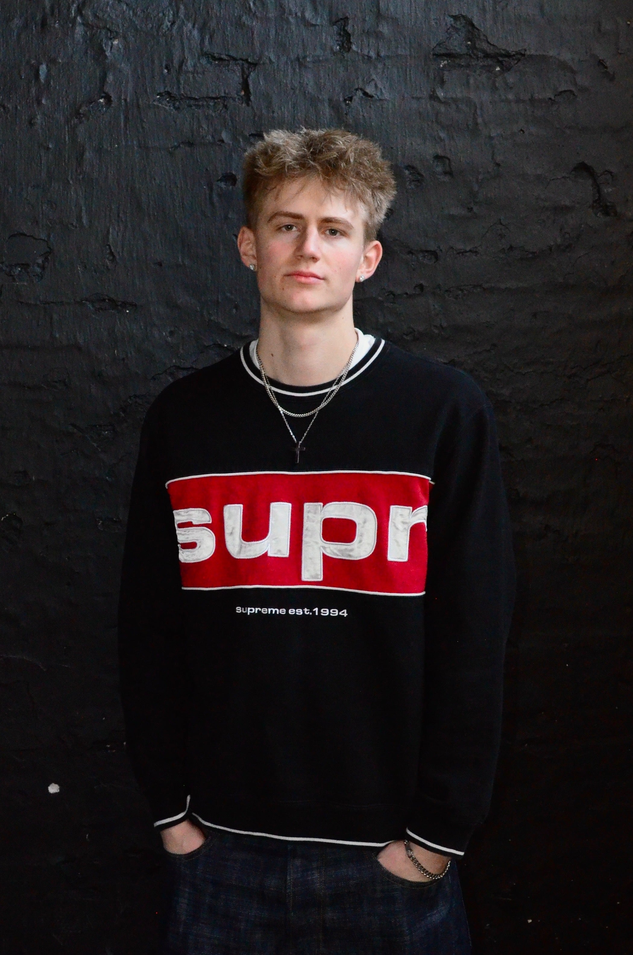 SUPREME PIPING CREWNECK (L) – Kicksweep