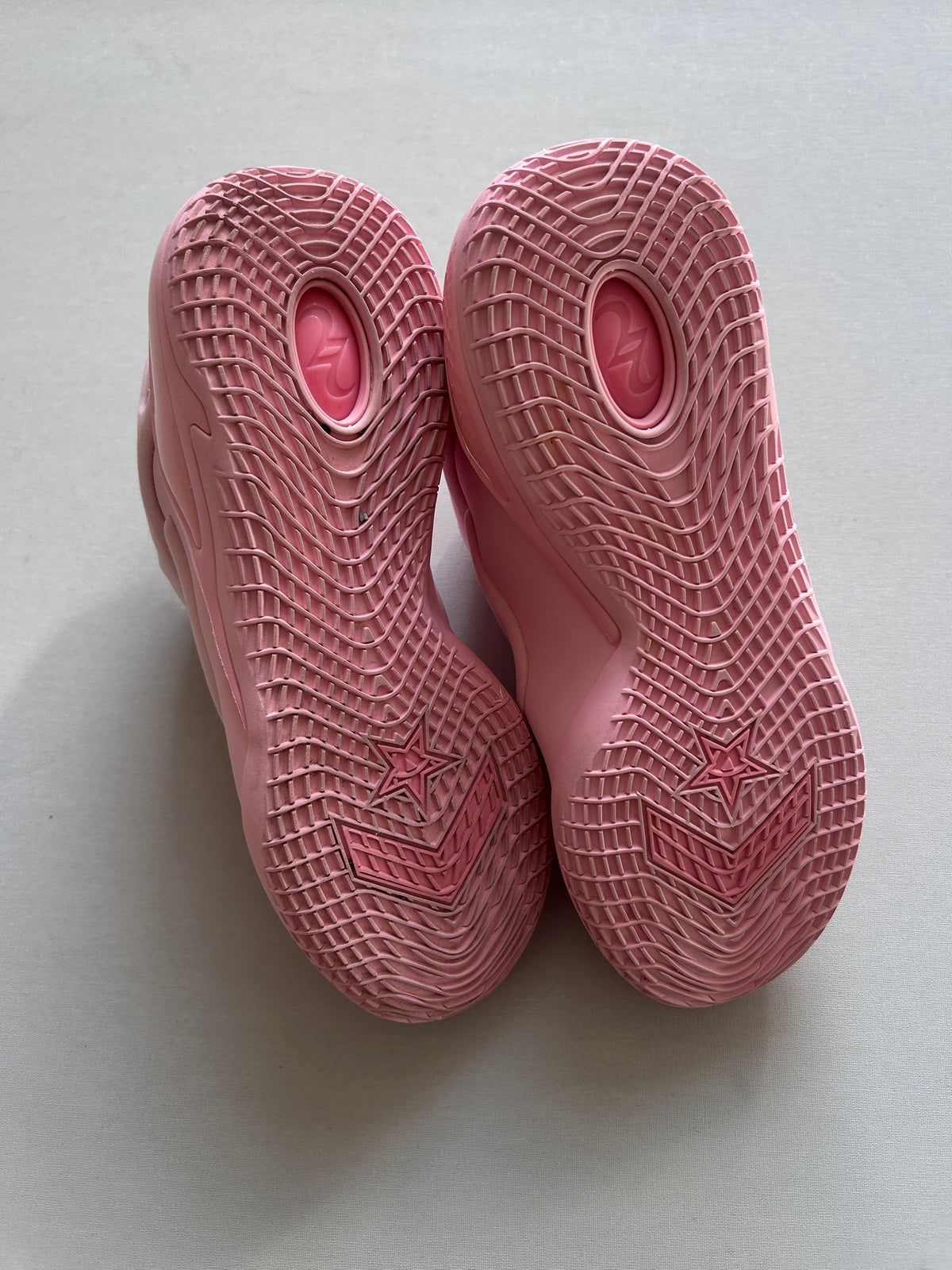 CONVERSE X SHAI 001 PINK (42EU)