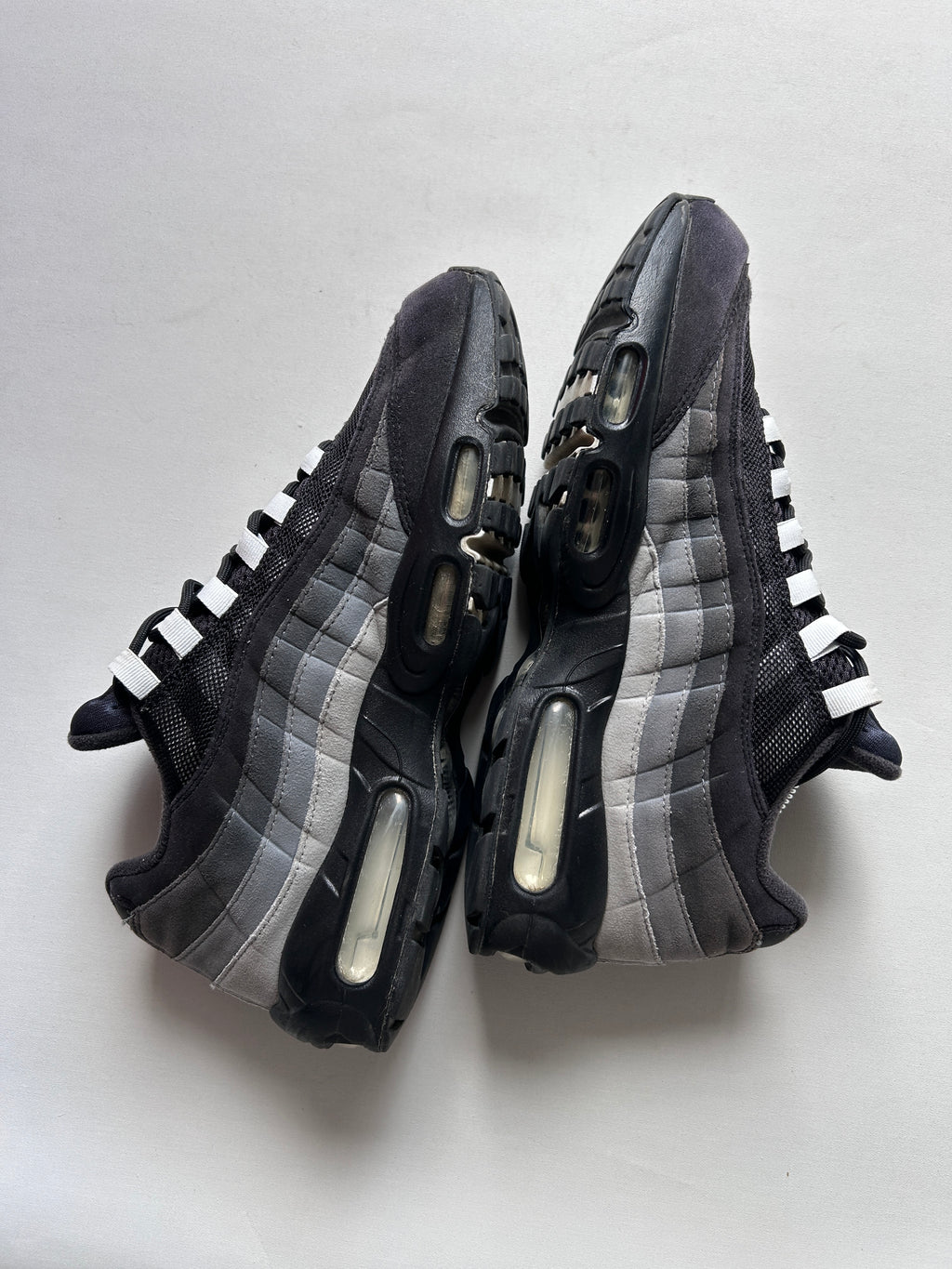 AIR MAX 95 “GREY GRADIENT” 44EU