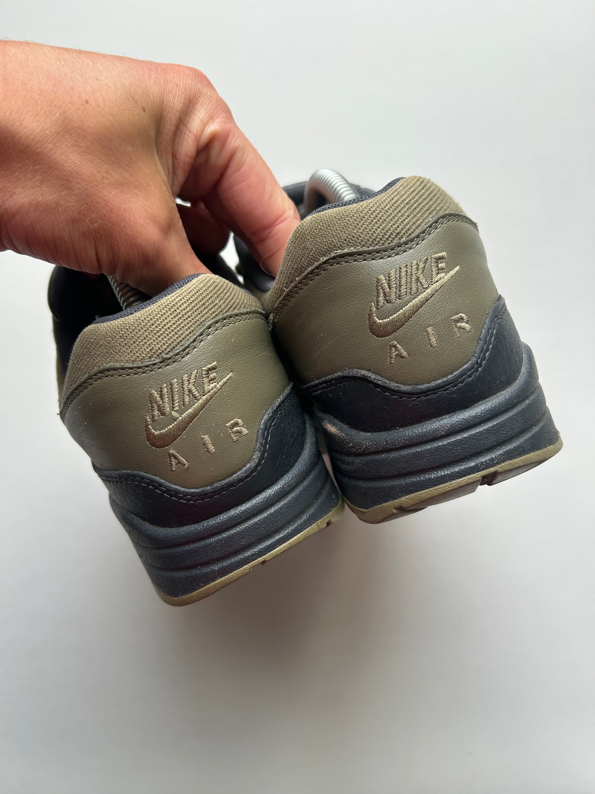 AIR MAX 1 “DARK STUCCO” 42EU