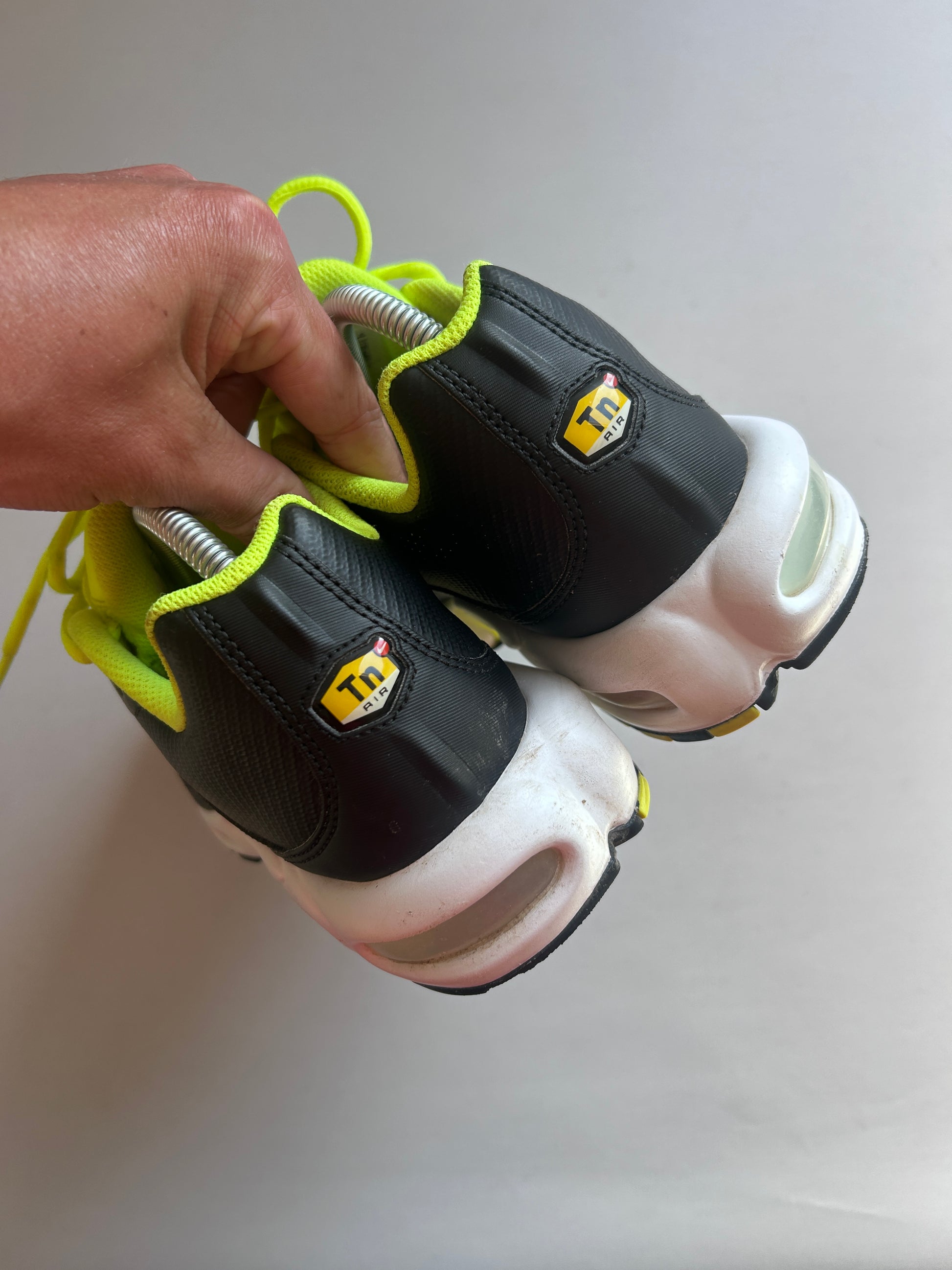 AIR MAX PLUS “NEON SPRAYPAINT” 42,5EU