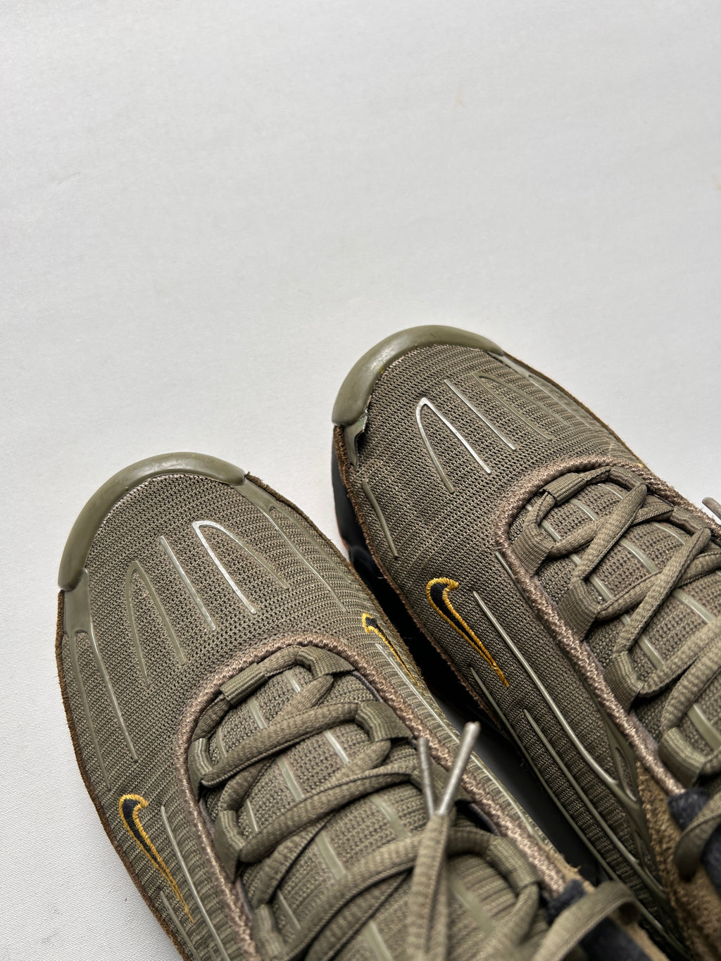 AIR MAX PLUS 3 “OLIVE” 42,5EU