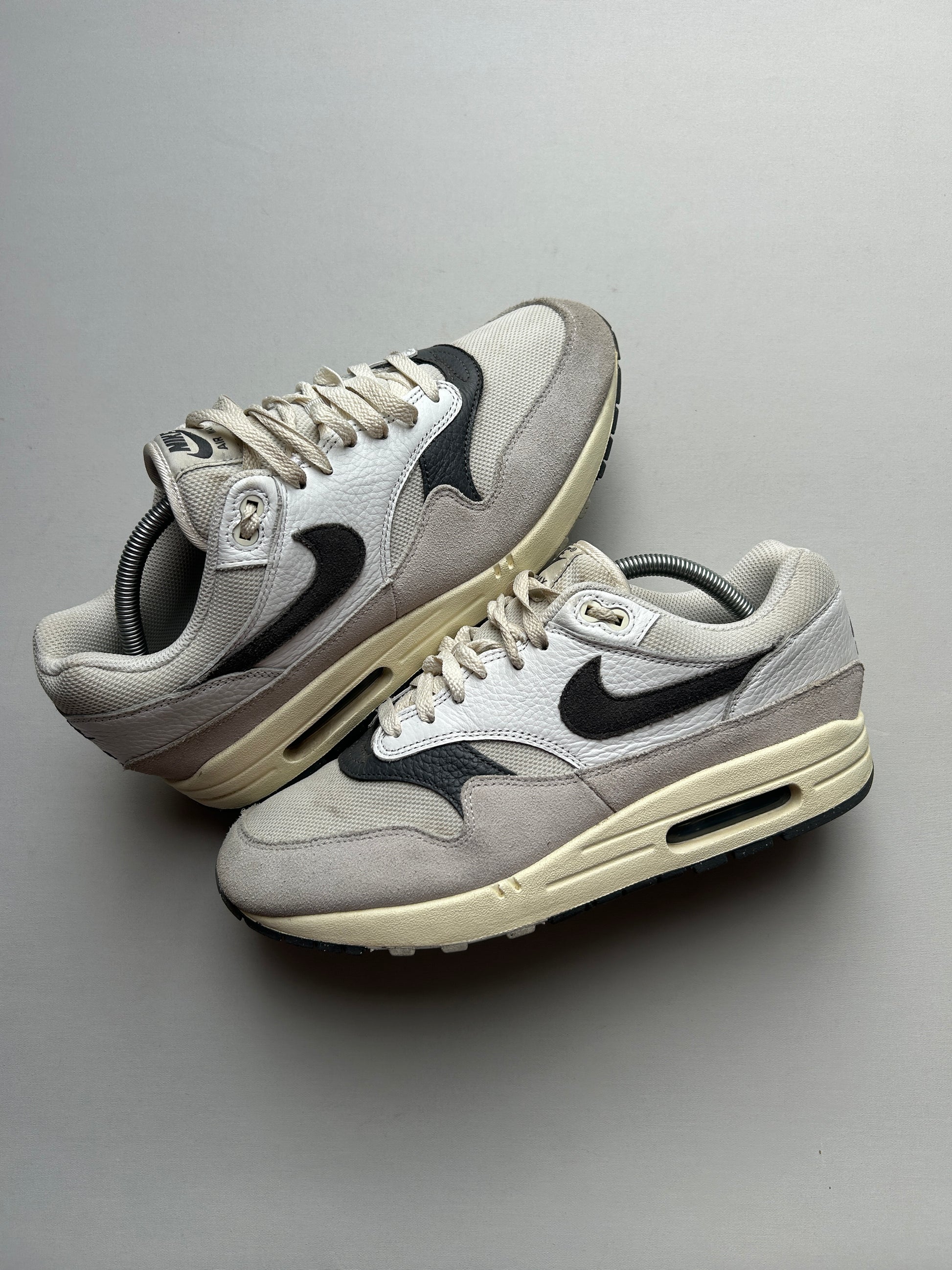 AIR MAX 1 “LIGHT BONE” 44EU