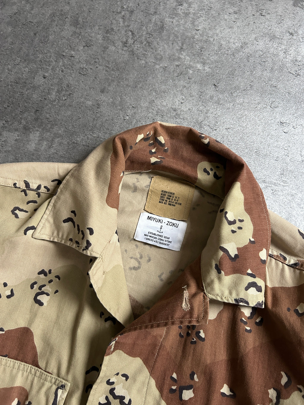 MIYUKI ZOKU DESERT CAMO OVERSHIRT (L)