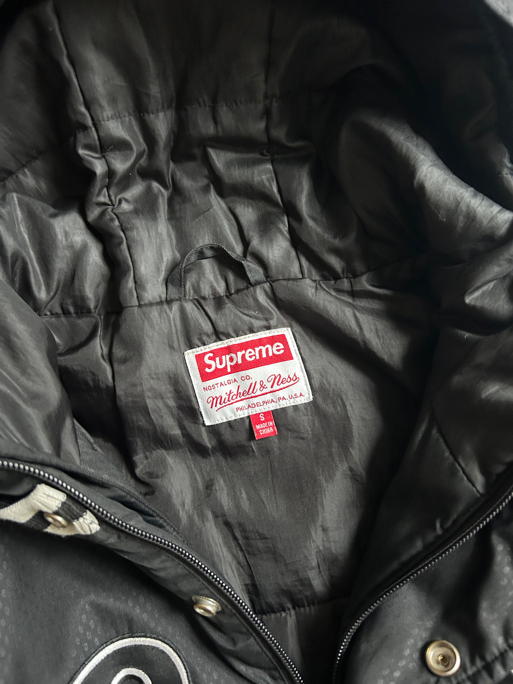 SUPREME X MITCHELL & NESS QUILTED SPORTS JACKET (M/L)