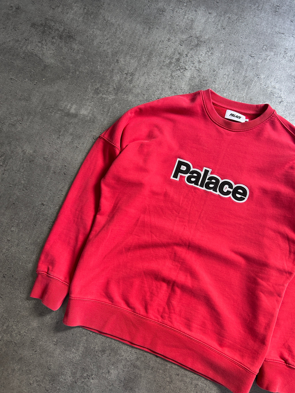 PALACE WORLD CREWNECK (L)