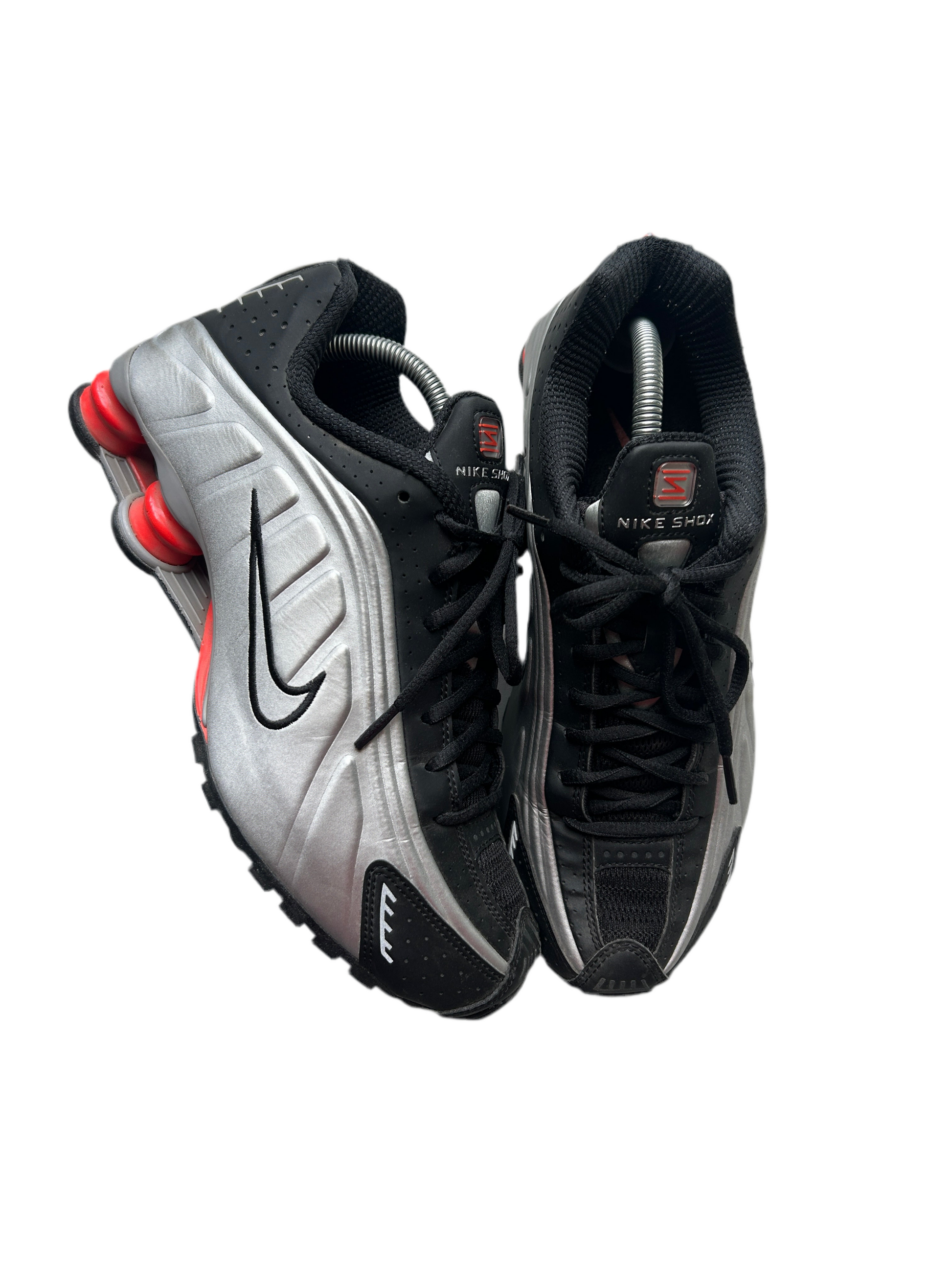 NIKE SHOX R4 “METALLIC SILVER RED” 42,5EU