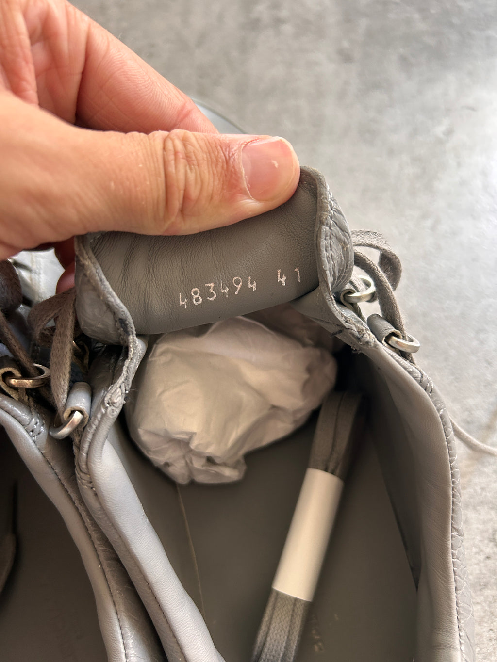 BALENCIAGA ARENA LOWS “43EU”