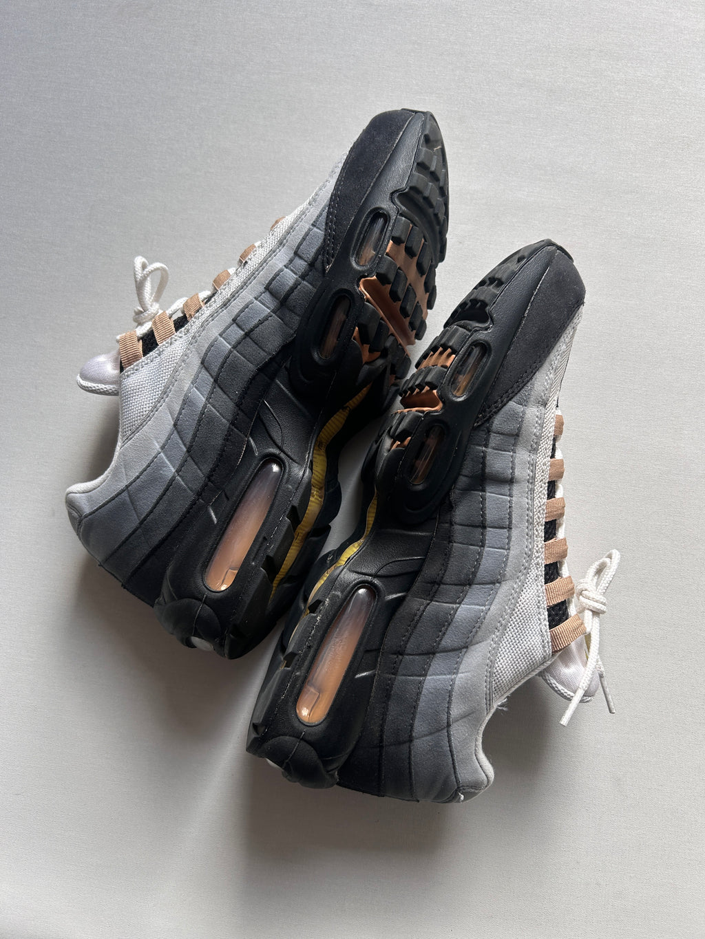 AIR MAX 95 “ICONS” 44EU