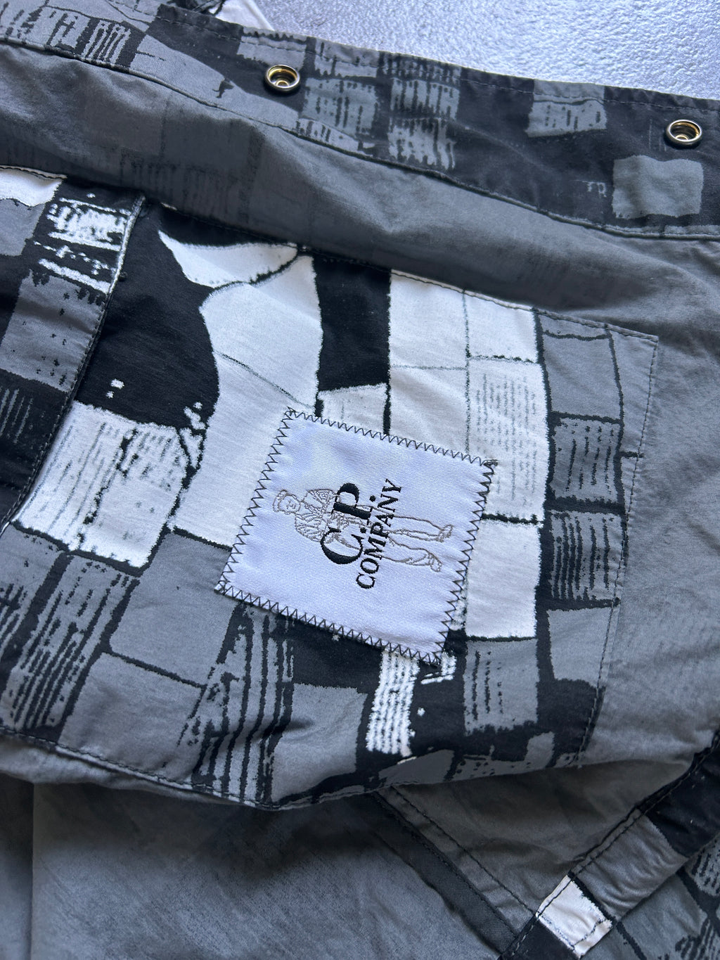 CP COMPANY 50 FILI MUTATED CAMO OVERSHIRT (L)