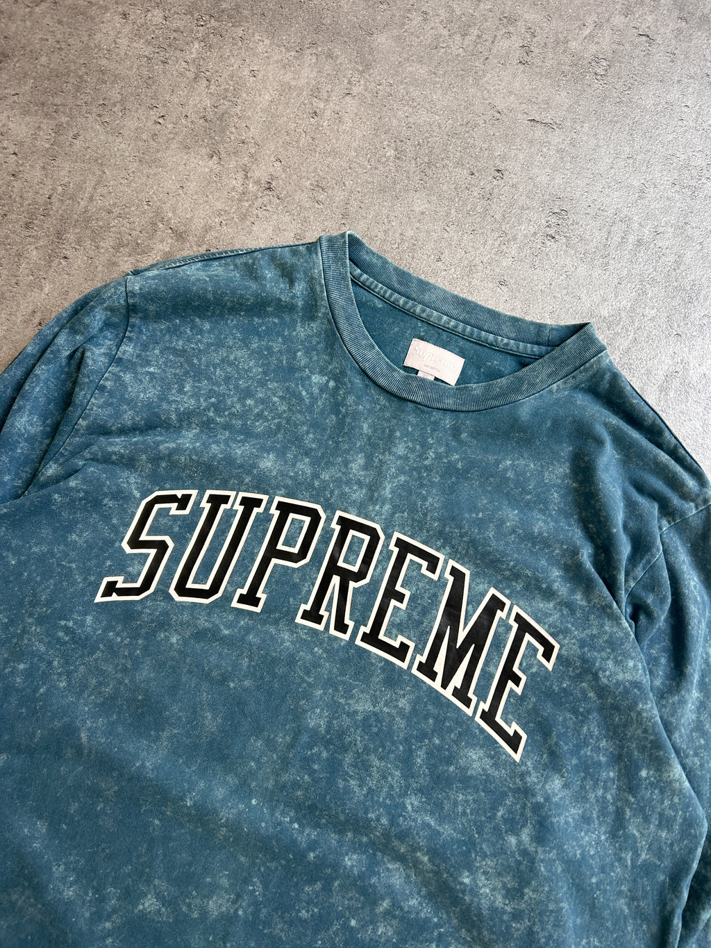SUPREME ACID WASH LONGSLEEVE (XL)