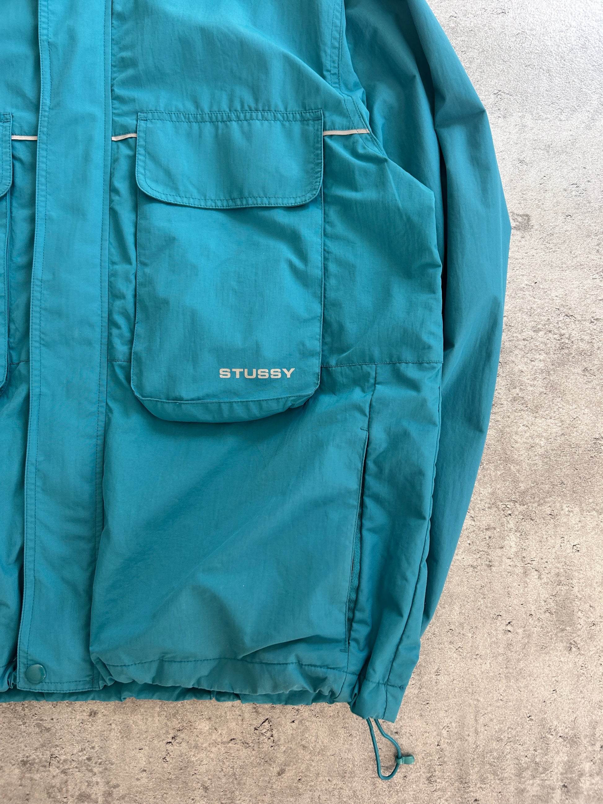 STÜSSY BIG POCKET SHELL JACKET (L)