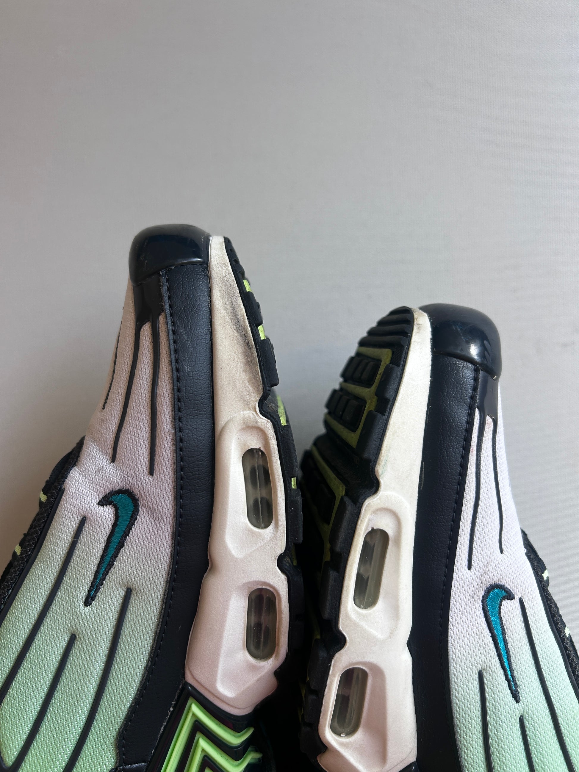 AIR MAX PLUS 3 “GHOST GREEN” 44,5EU”
