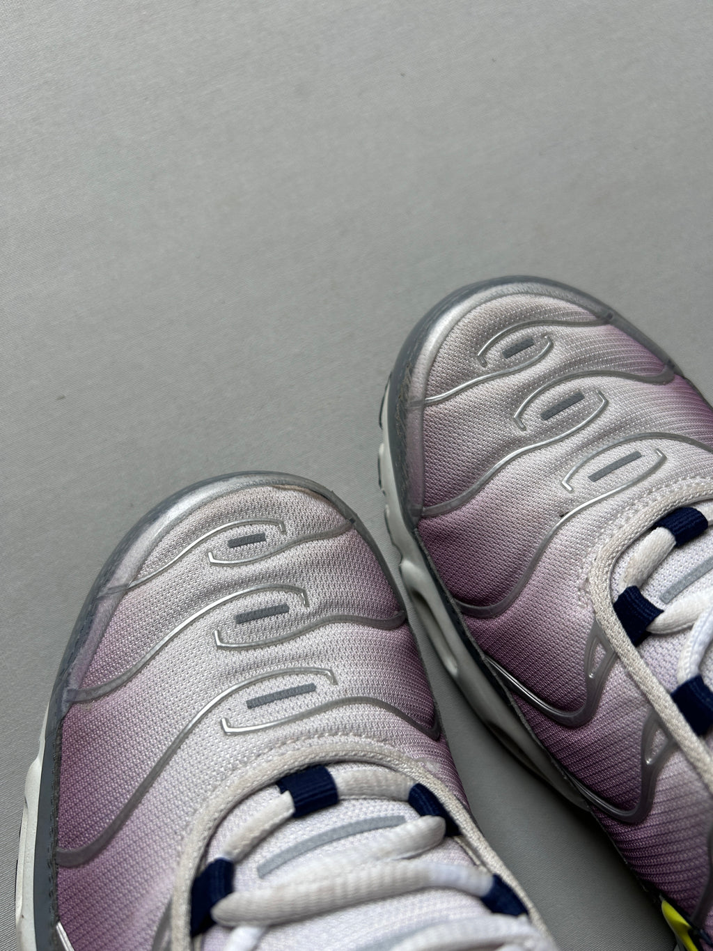 AIR MAX PLUS “VIOLET DUST” 42,5EU