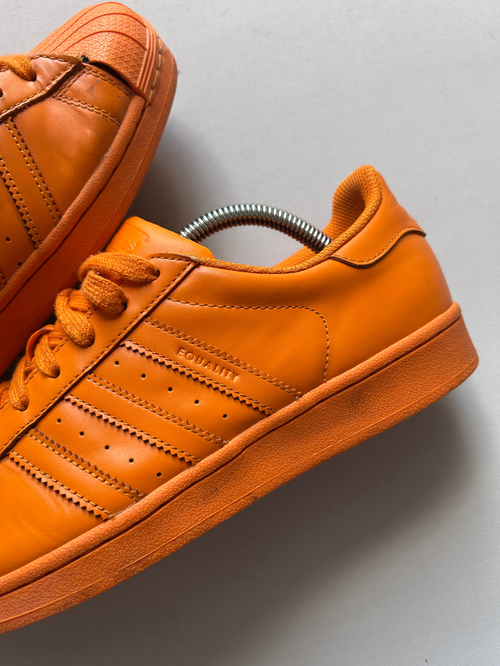 ADIDAS X PHARELL SUPERSTAR (41EU)