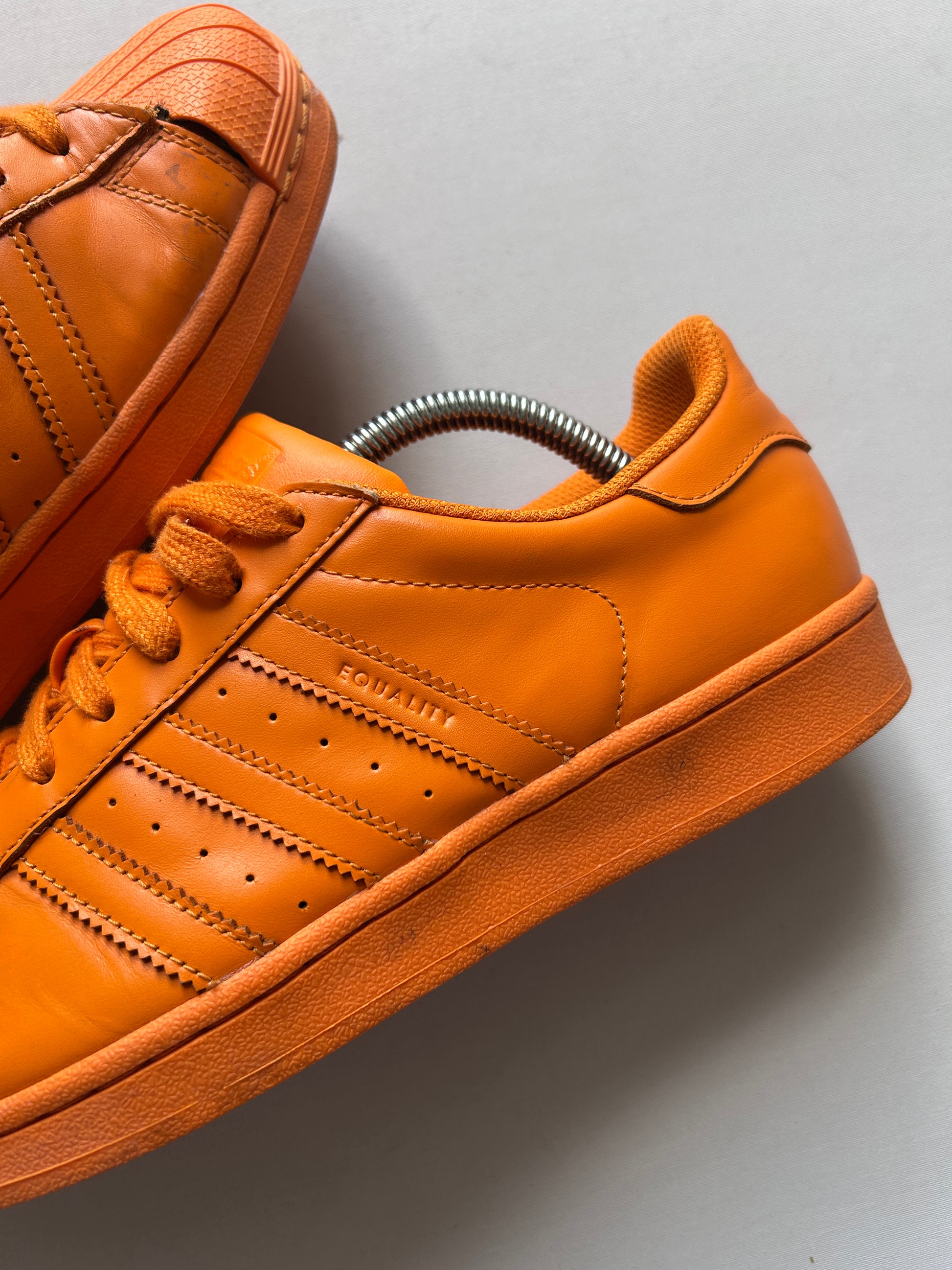 ADIDAS X PHARELL SUPERSTAR (41EU)
