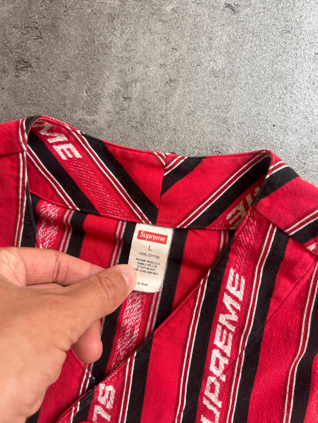 SUPREME JACQUARD LOGO BASEBALL JERSEY (L)