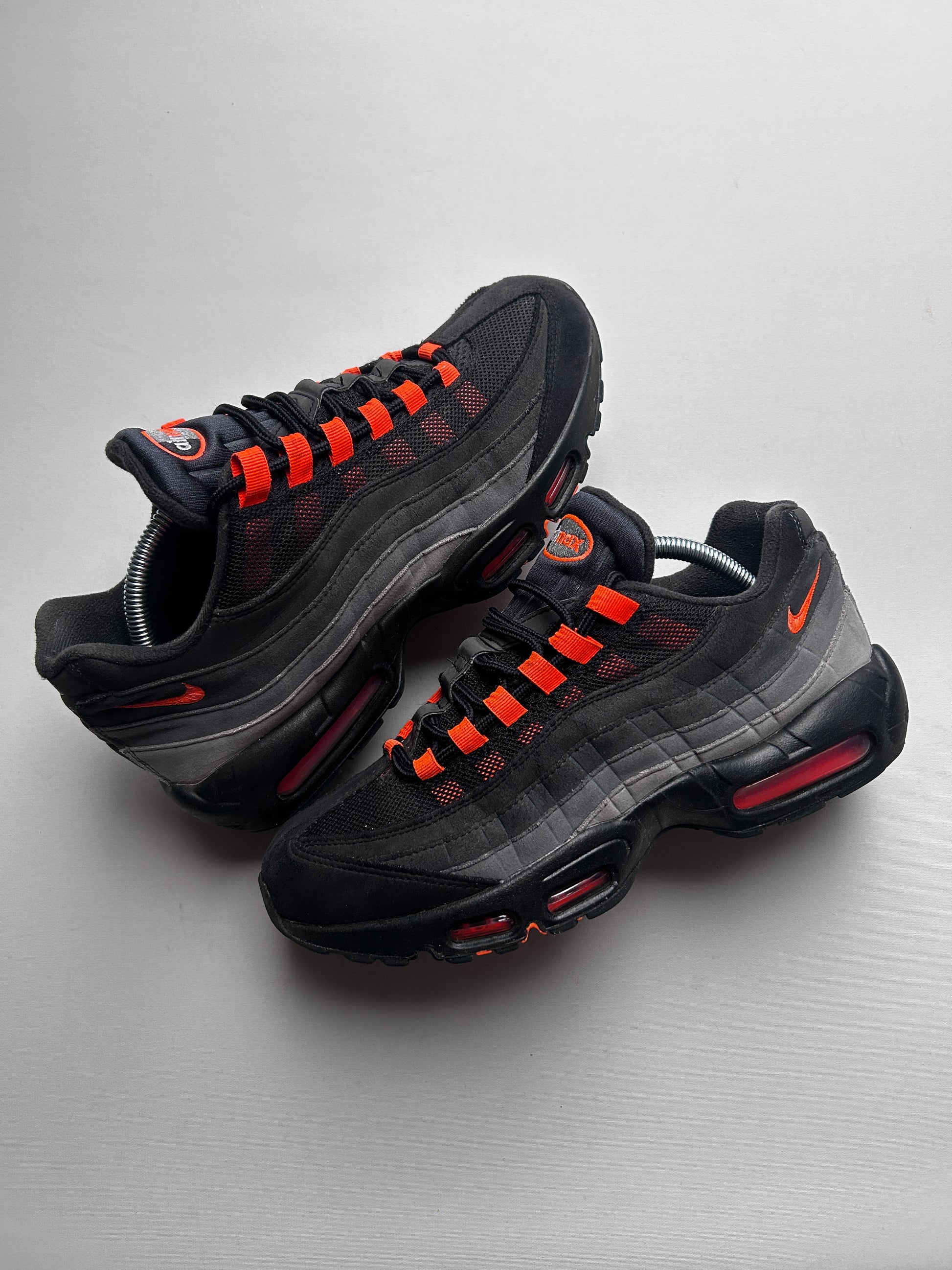 AIR MAX 95 “BLACK CRIMSON” 43EU