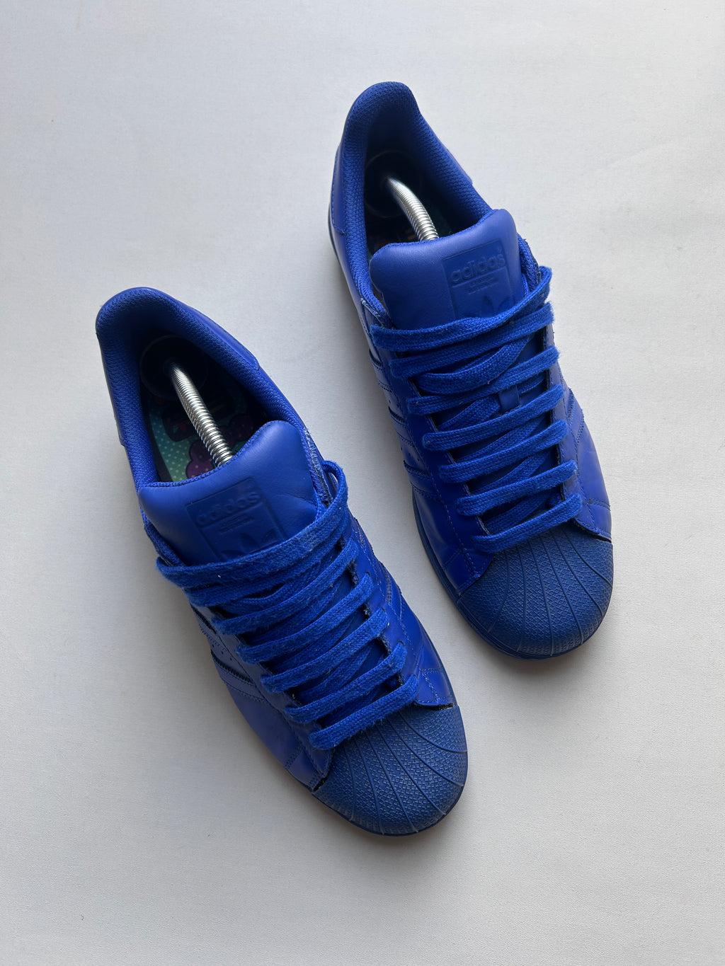 PHARELL SUPERSTAR BLUE (44,5EU)