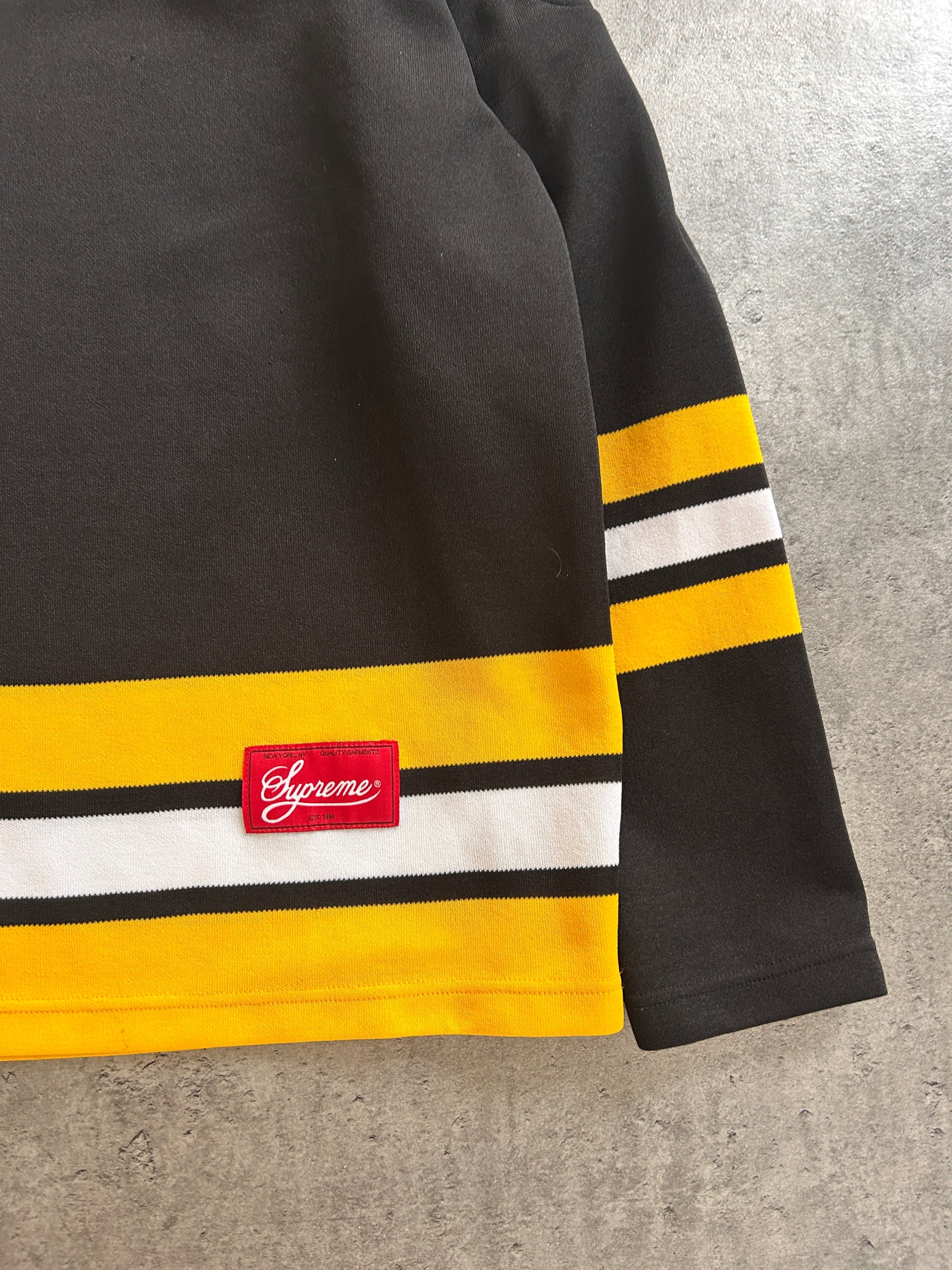 SUPREME FREAKY HOCKEY JERSEY (M)