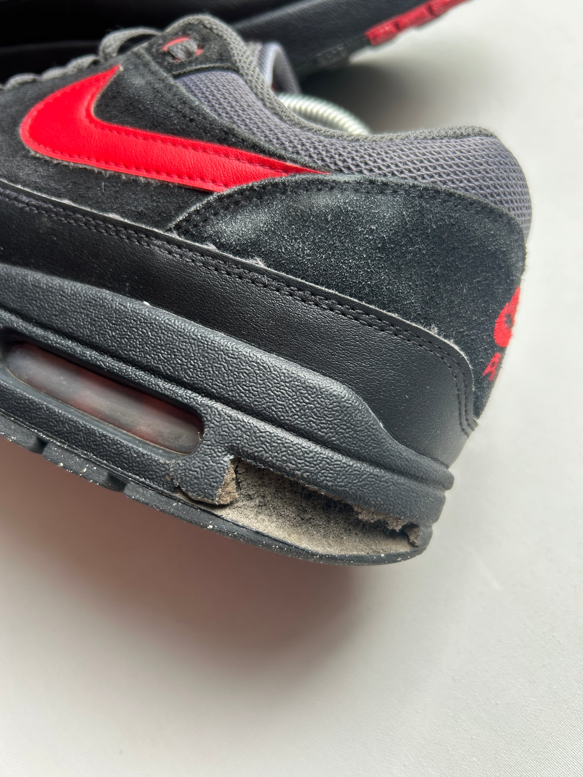 AIR MAX 1 “BLACK/RED” 44EU