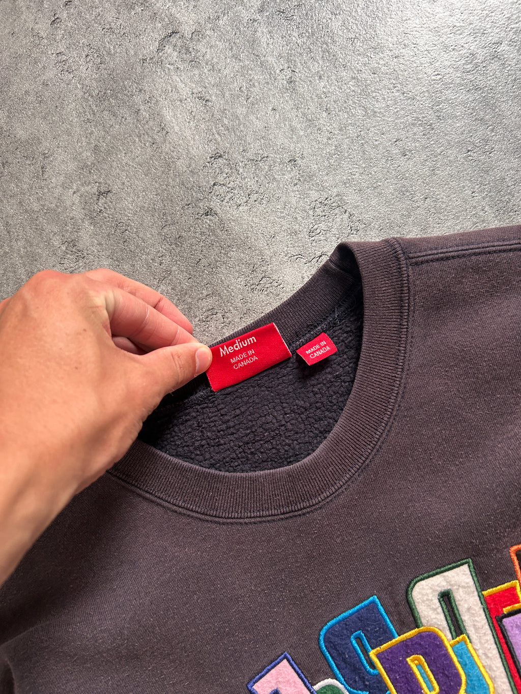 SUPREME STACKED CREWNECK (M)