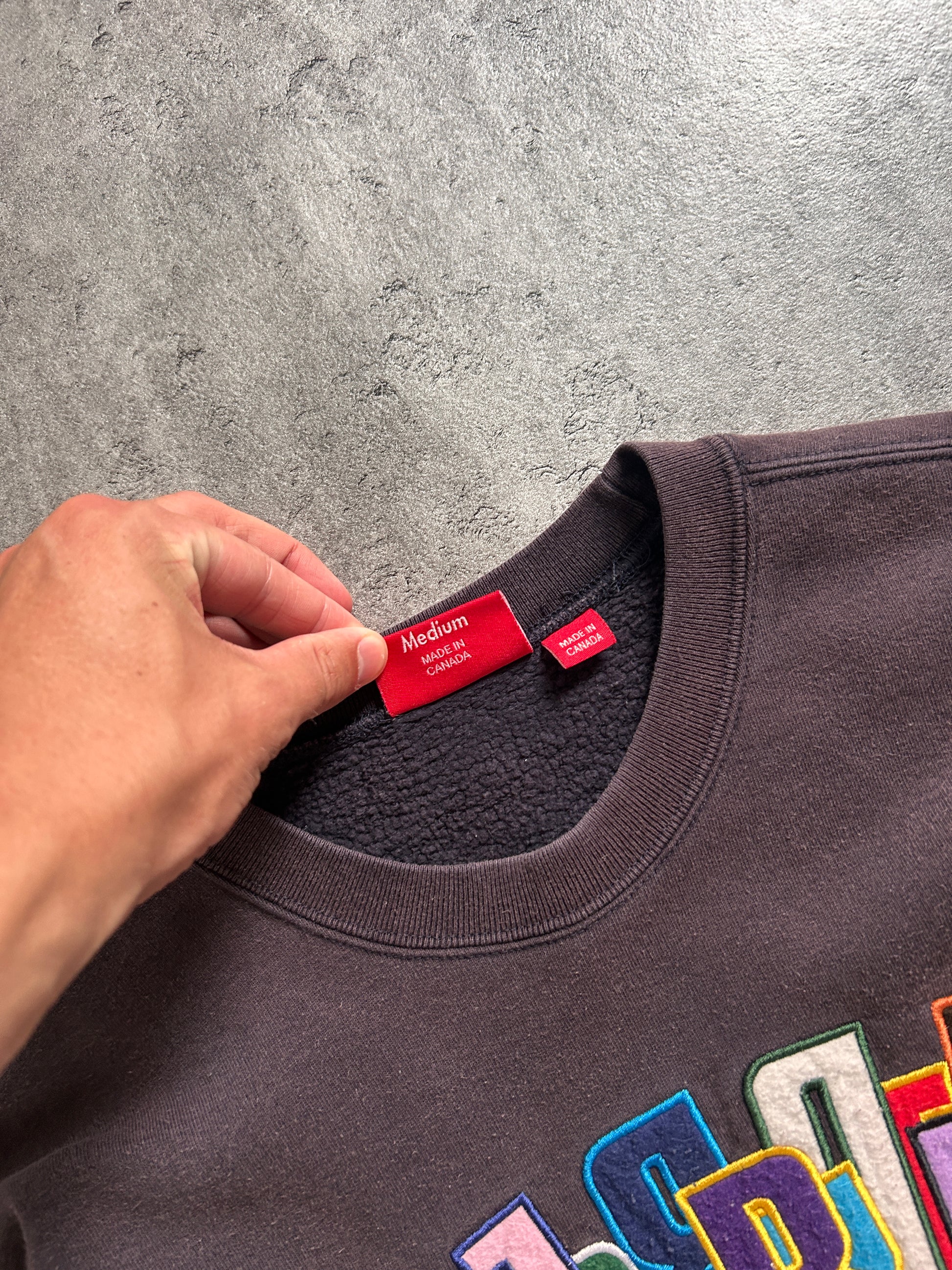 SUPREME STACKED CREWNECK (M)