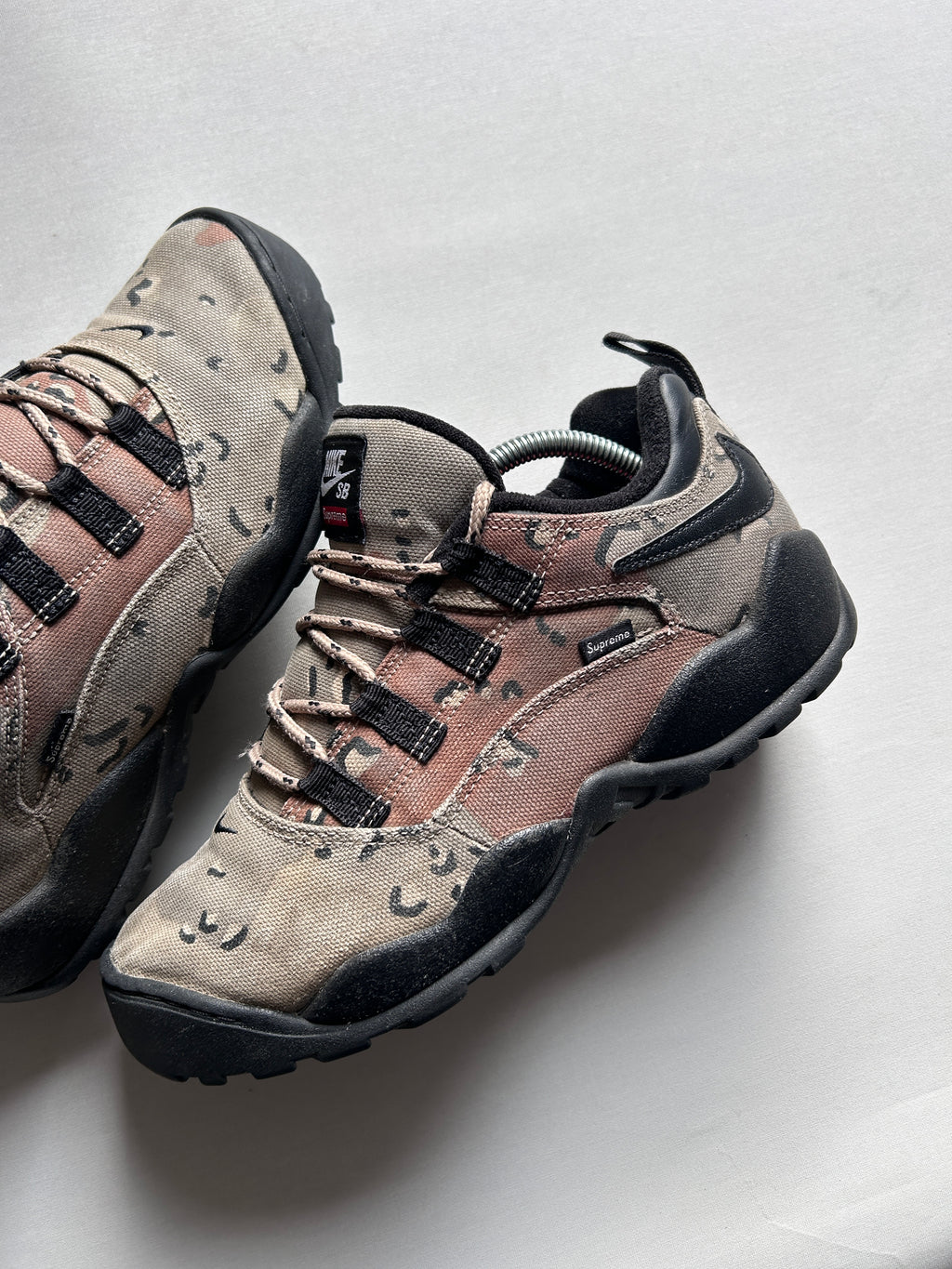 NIKE SB DARWIN X SUPREME “DESERT CAMO” (43EU)