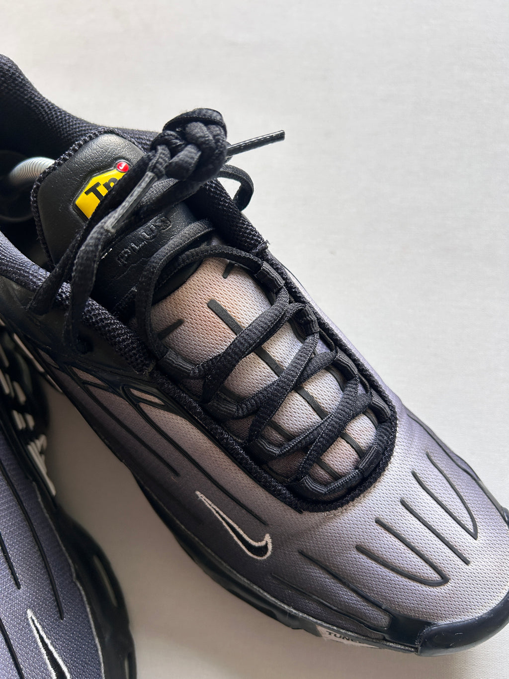 AIR MAX PLUS 3 “GREY/BLACK” 45,5EU