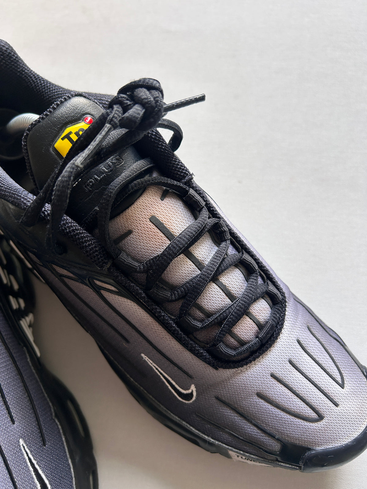 AIR MAX PLUS 3 “GREY/BLACK” 45,5EU