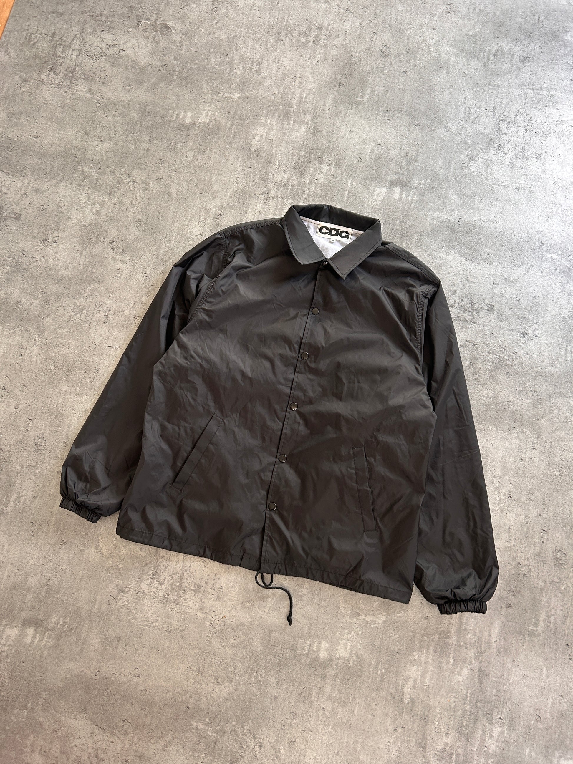 CDG NAGOYA POP UP COACH JACKET (M)