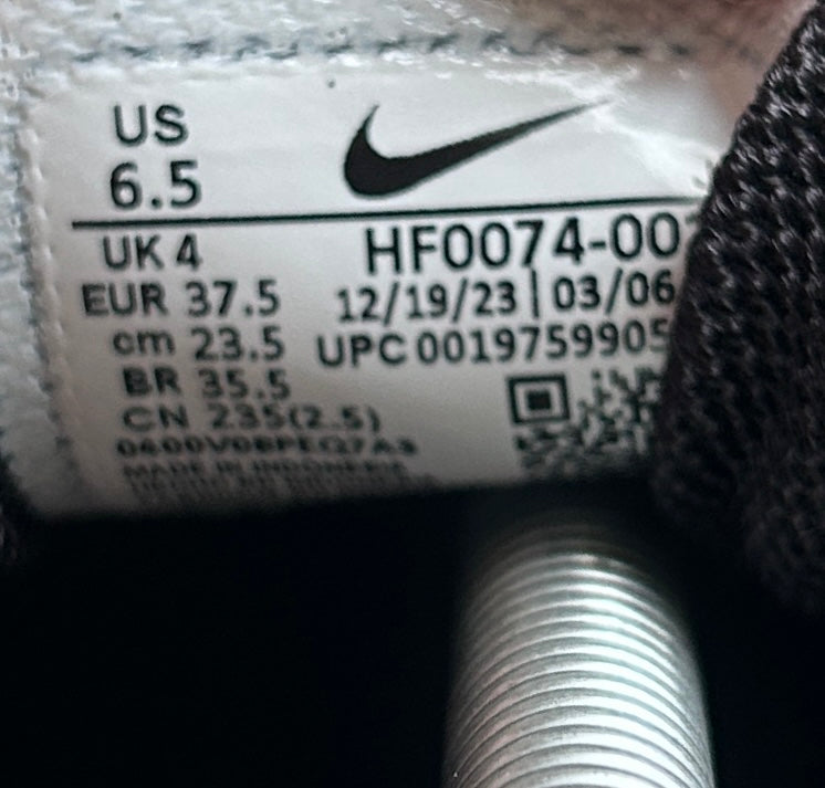 AIR MAX PLUS TNPO “BLACK” 37,5EU