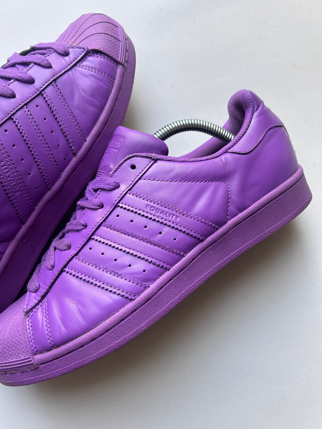PHARELL SUPERSTAR PURPLE (43EU)