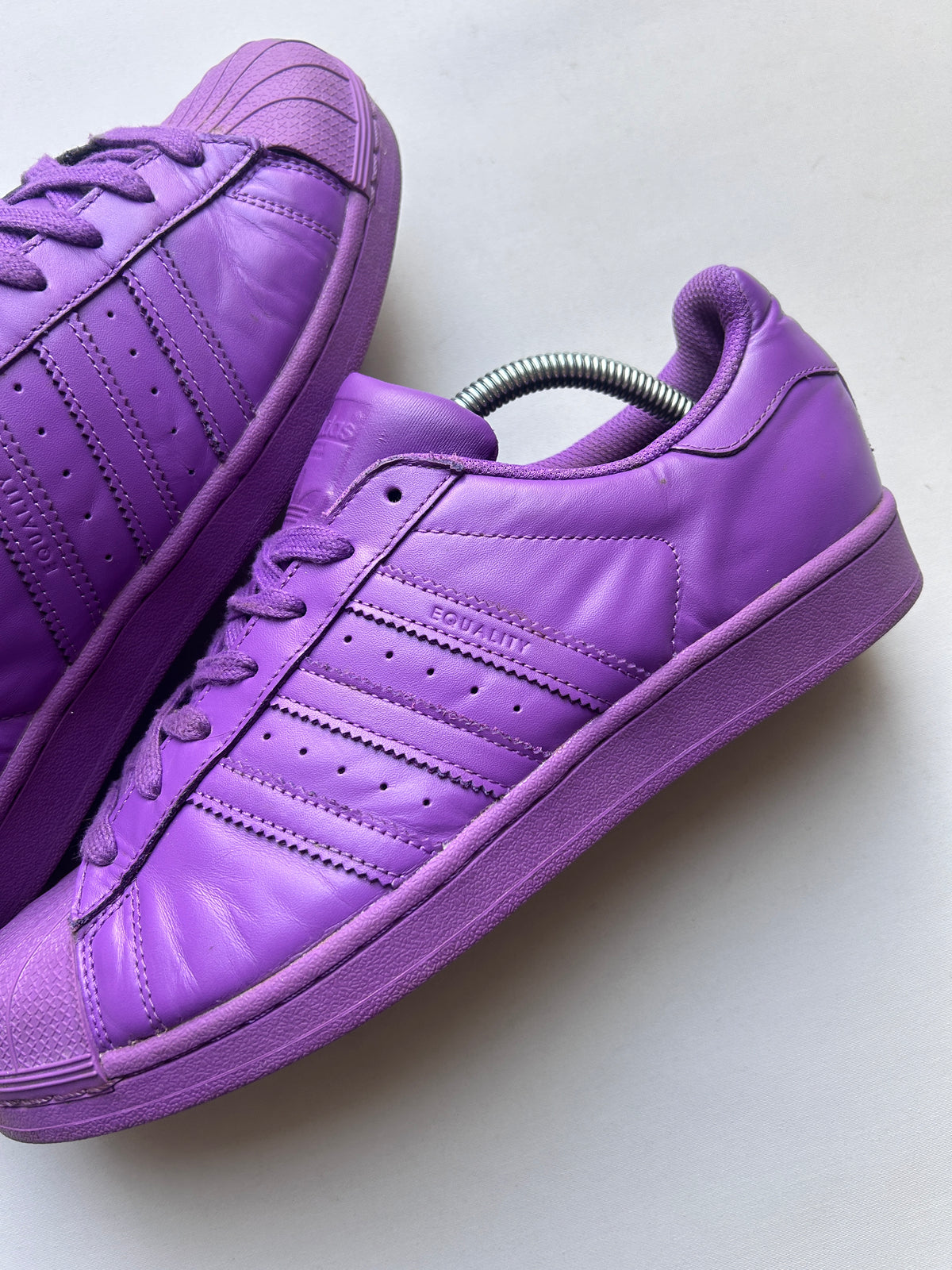 PHARELL SUPERSTAR PURPLE (43EU)