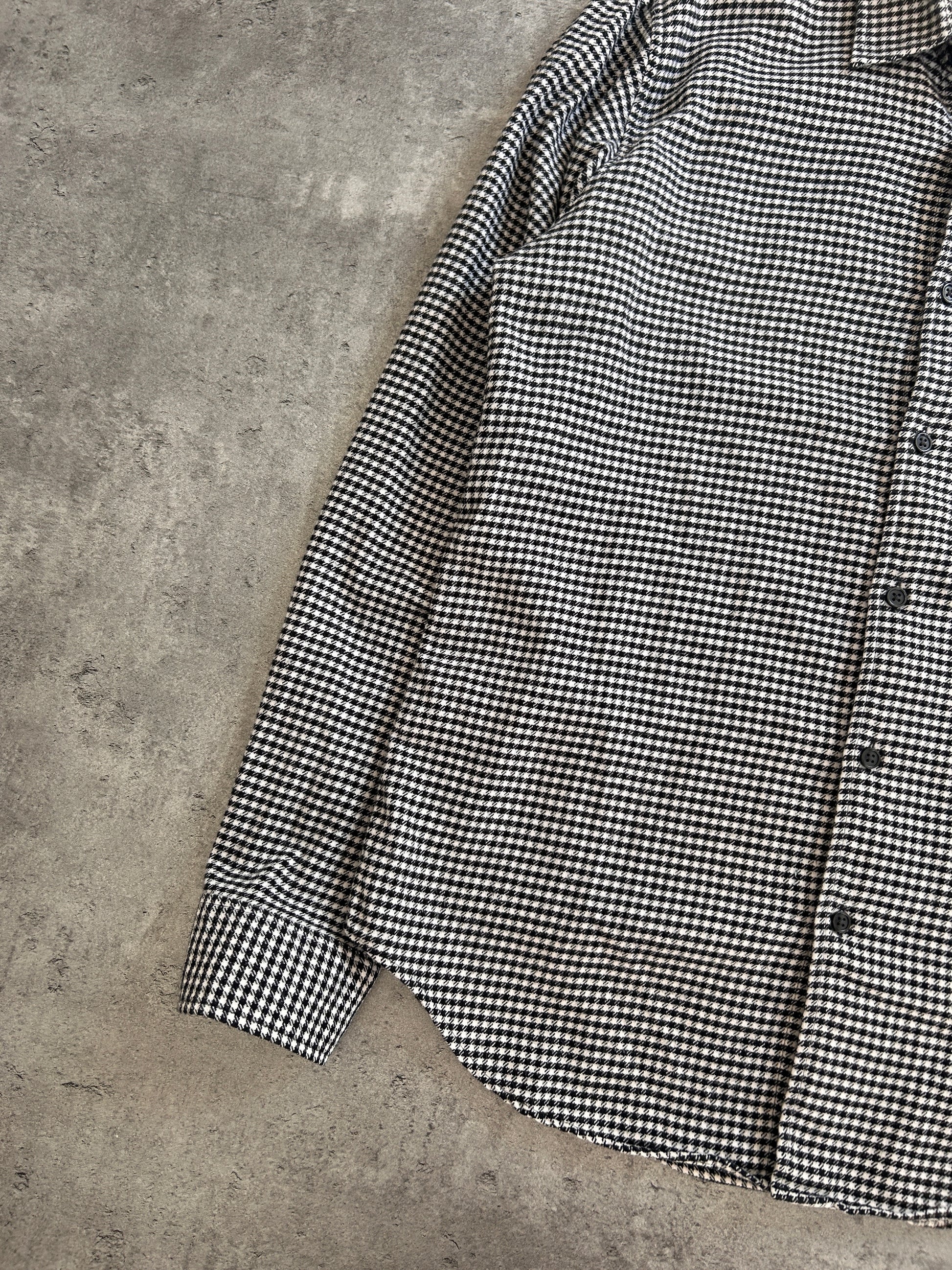 SUPREME HOUNDSTOOTH FLANNEL (M)