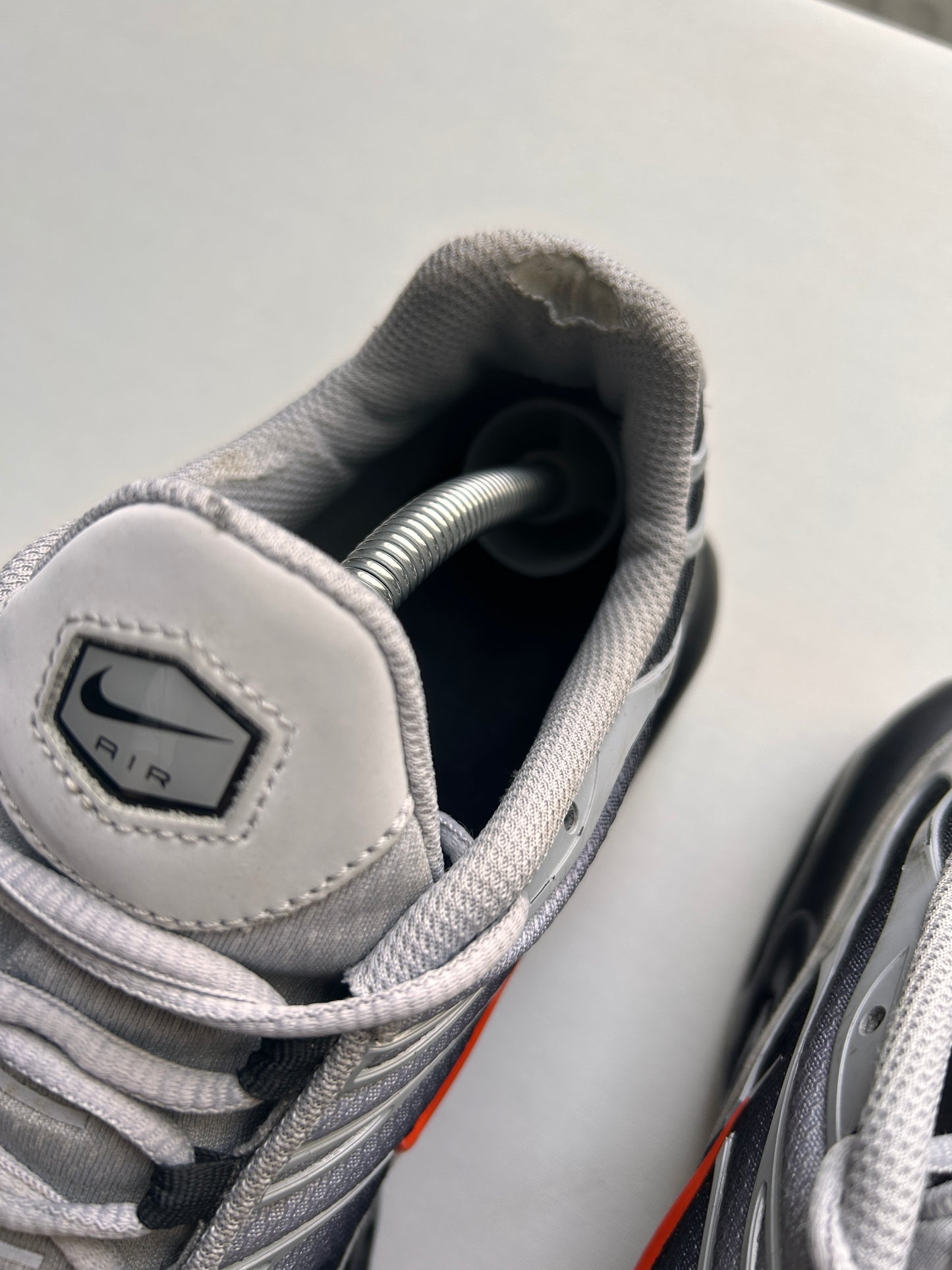AIR MAX PLUS “GREY PICANTE RED” 45EU