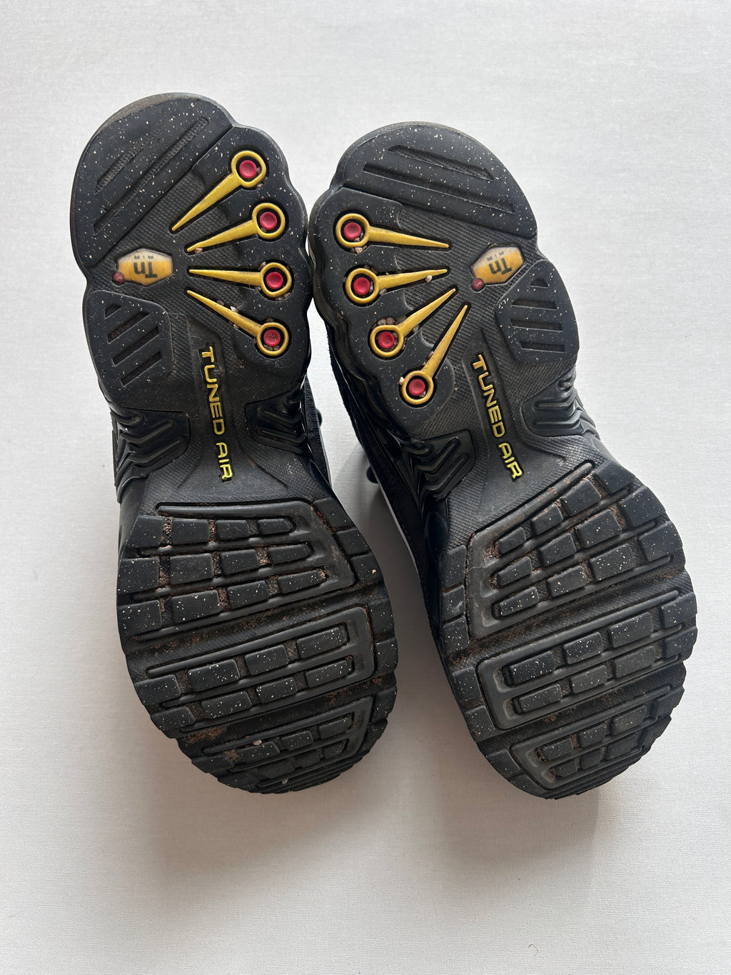 AIR MAX PLUS 3 “BLACK VOLT” 42,5EU
