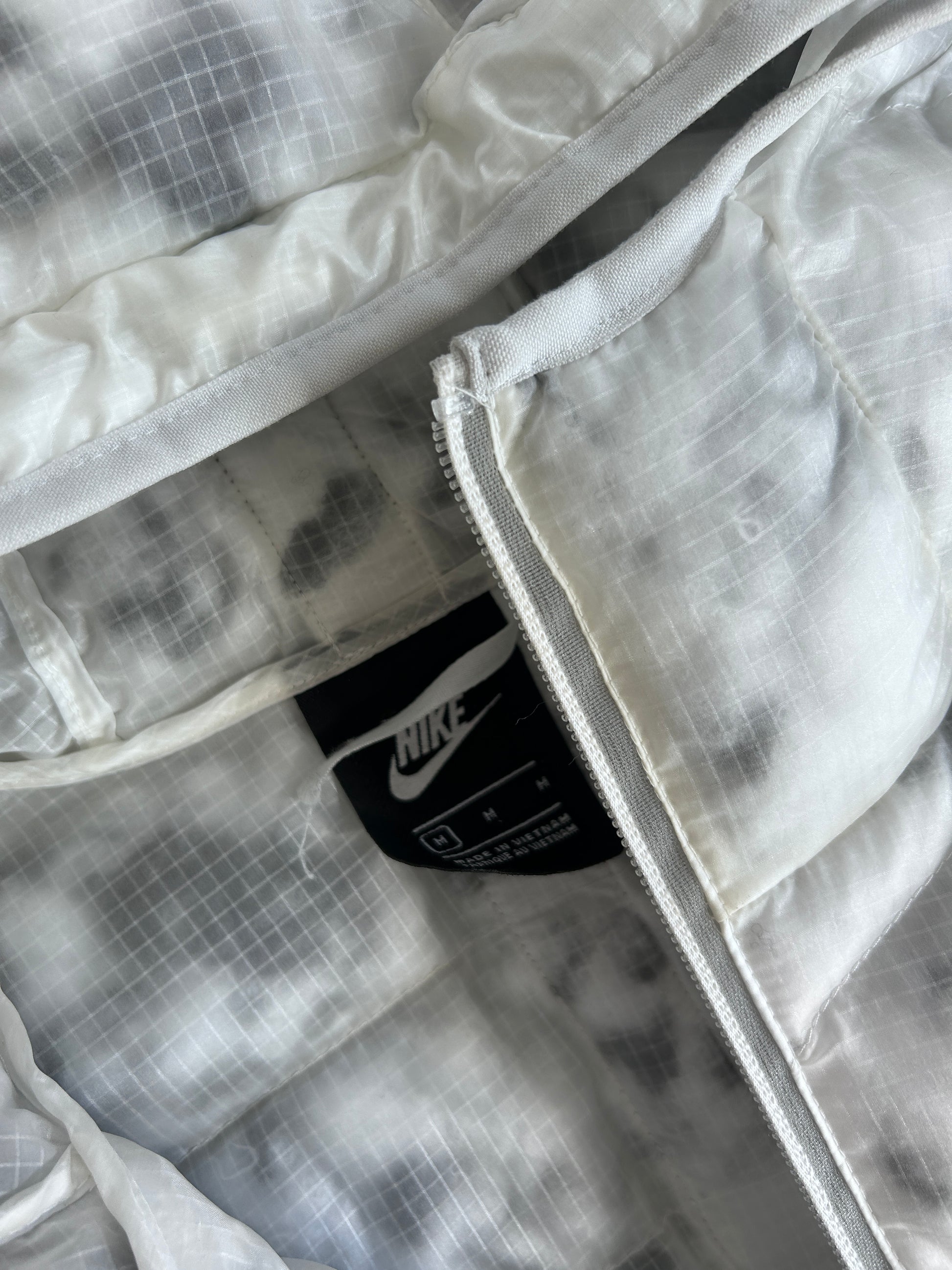 NIKE MARBLE ECODOWN JACKET (L)