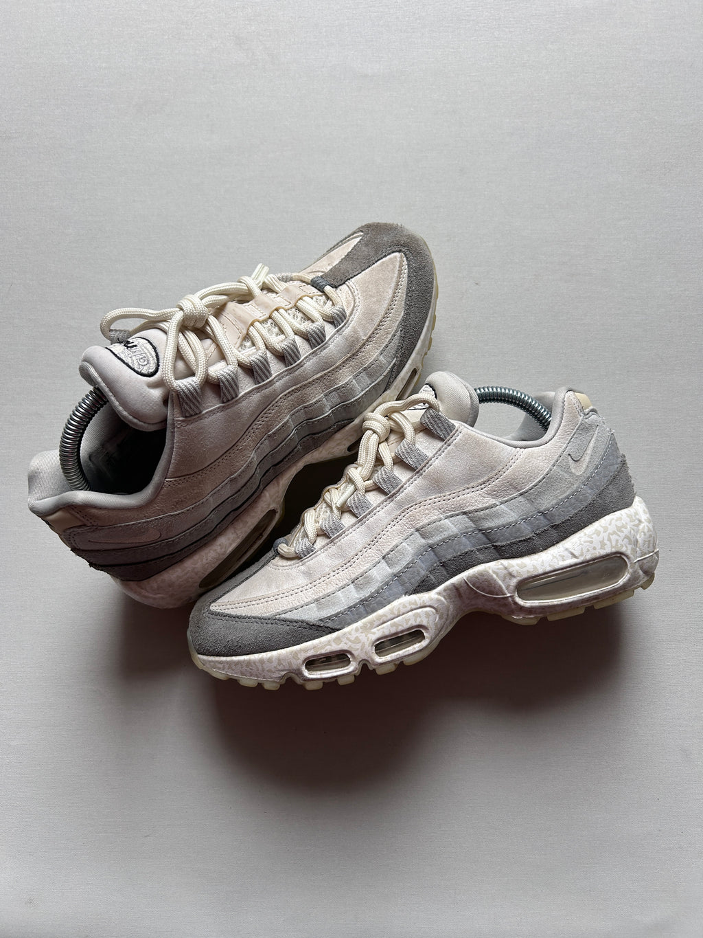 AIR MAX 95 “LIGHT BONE GID” 40EU