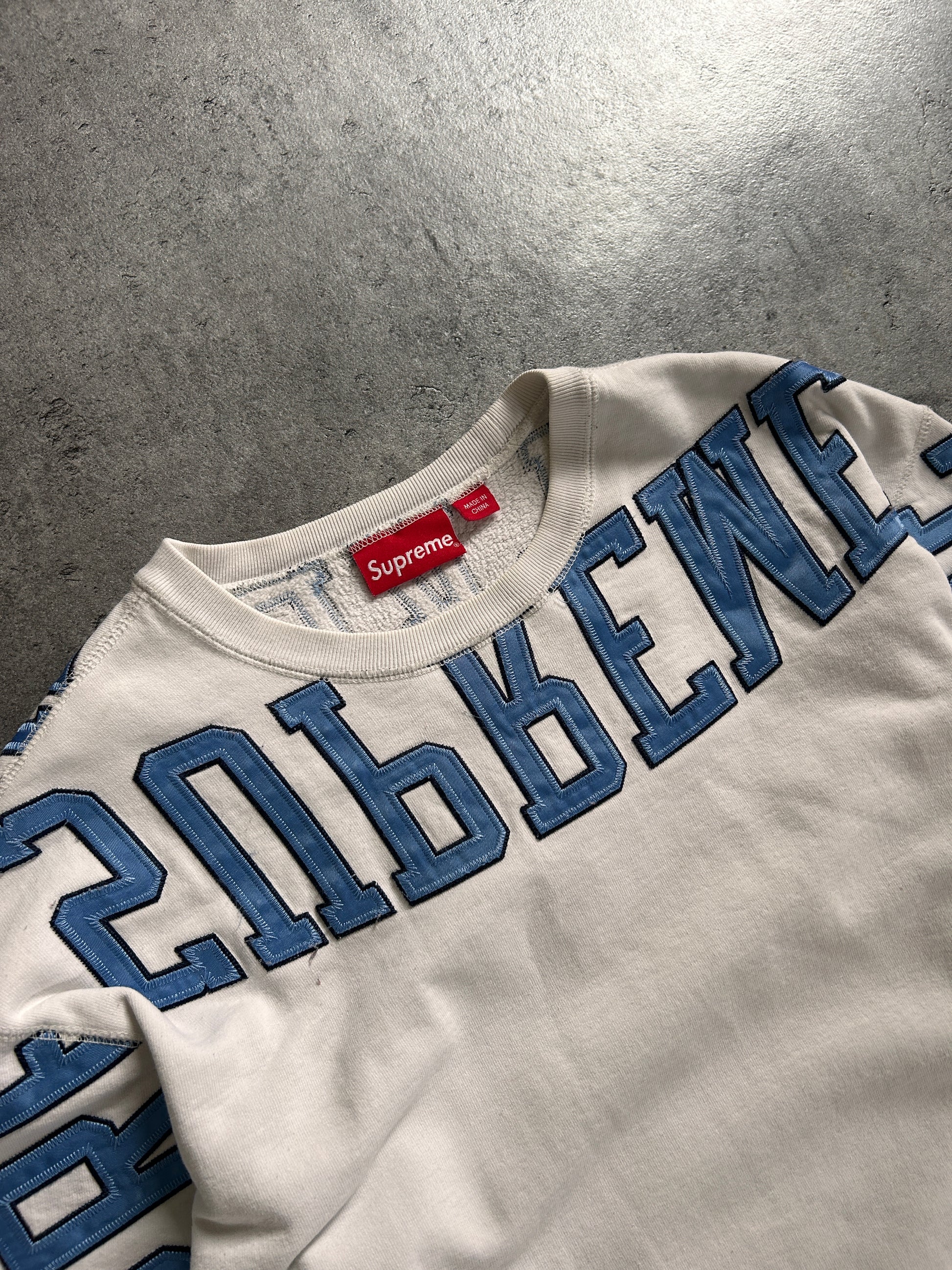 SUPREME MULTI ARC CREWNECK (M)