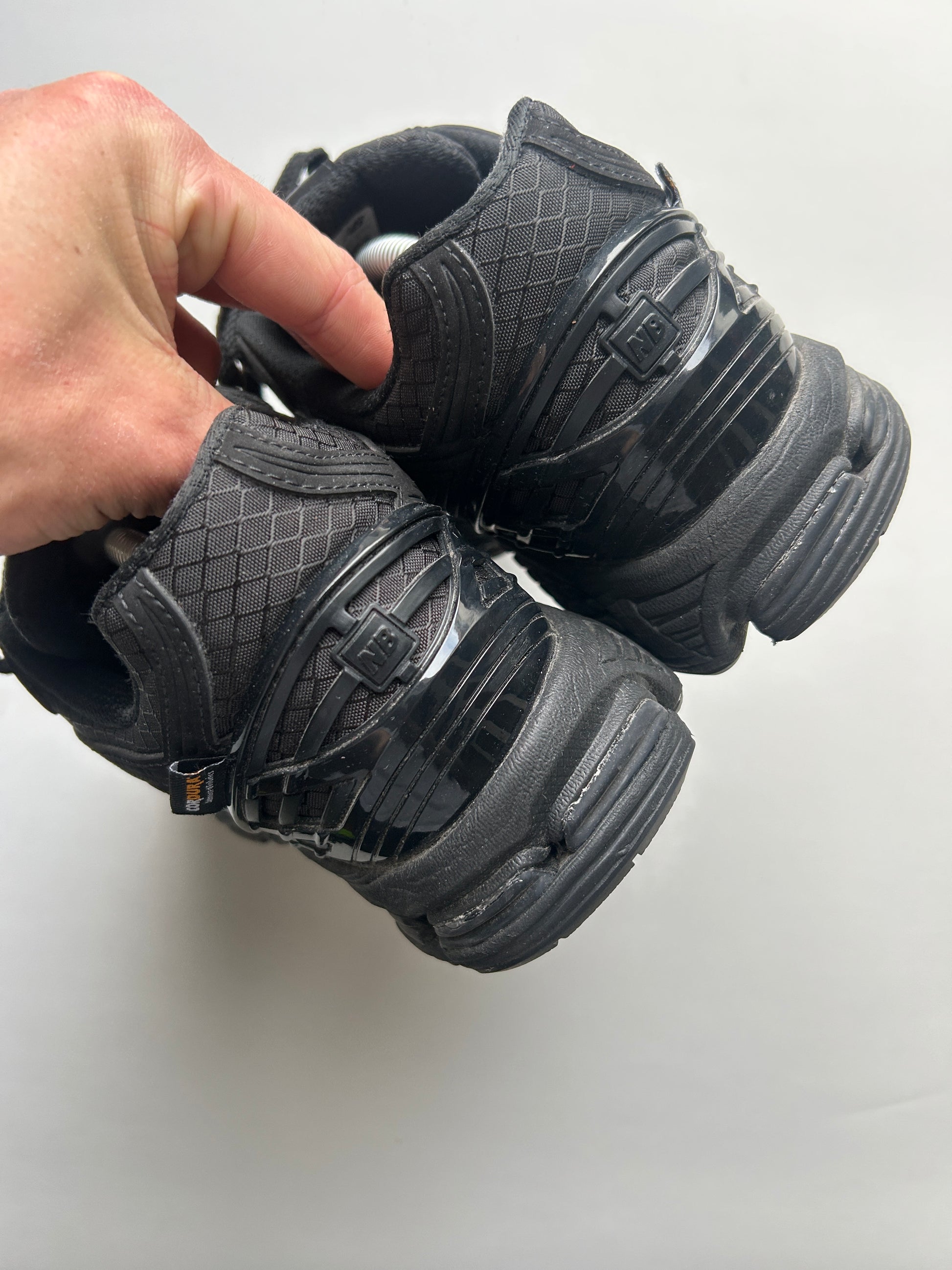 NB1906R “CORDURA BLACK” 44,5EU